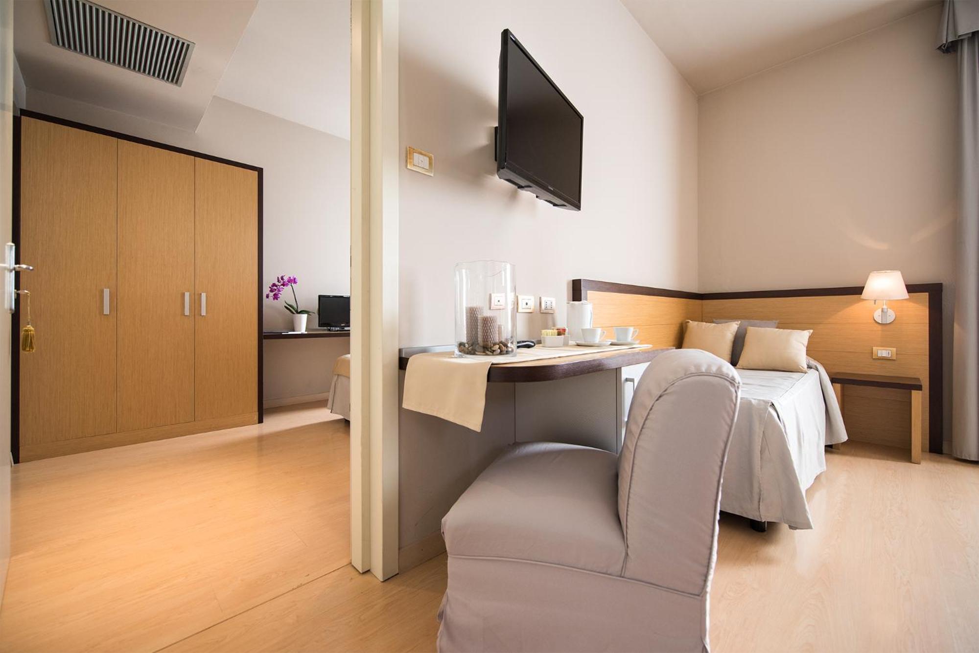 Two Connecting Double Rooms