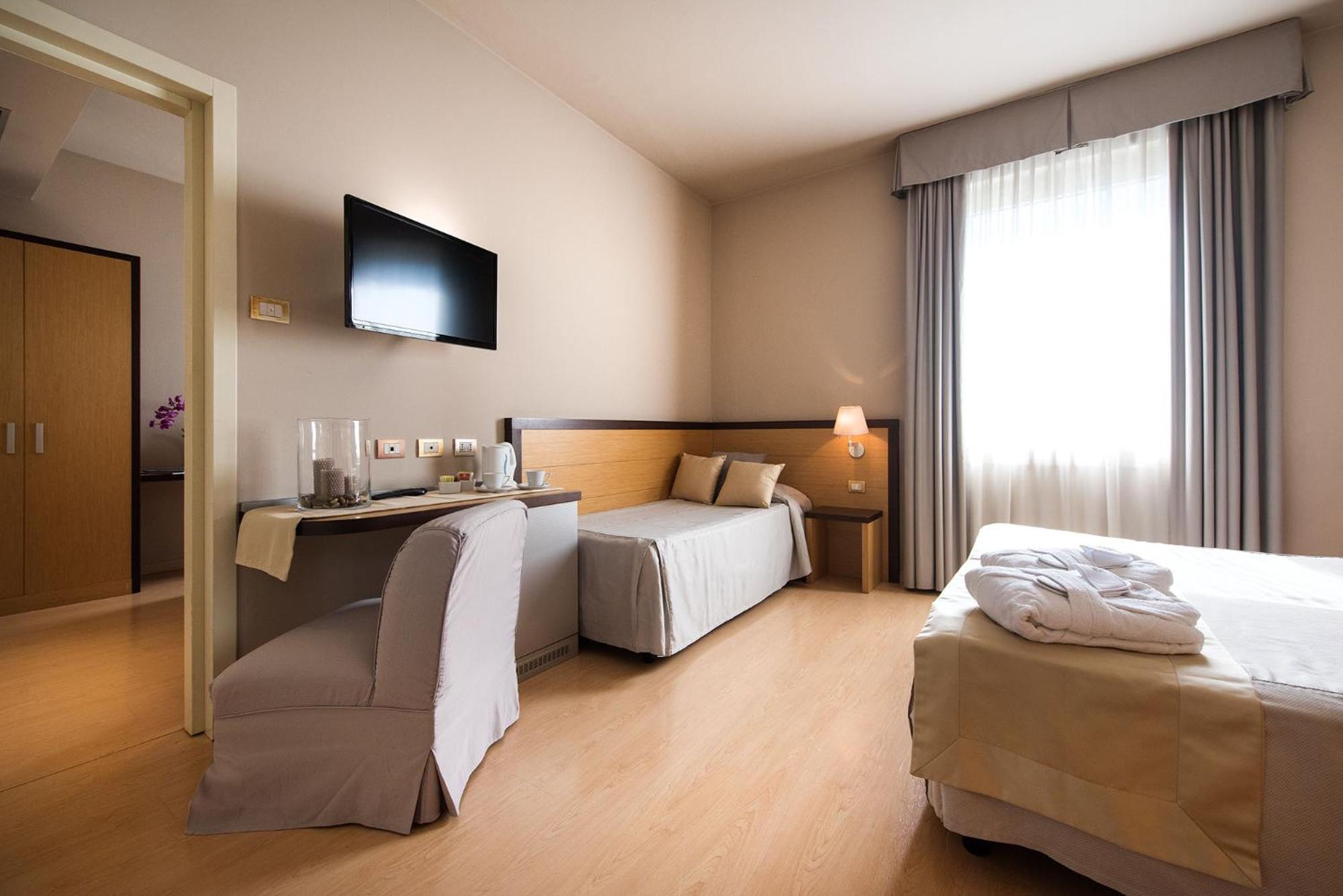 Two Connecting Double Rooms