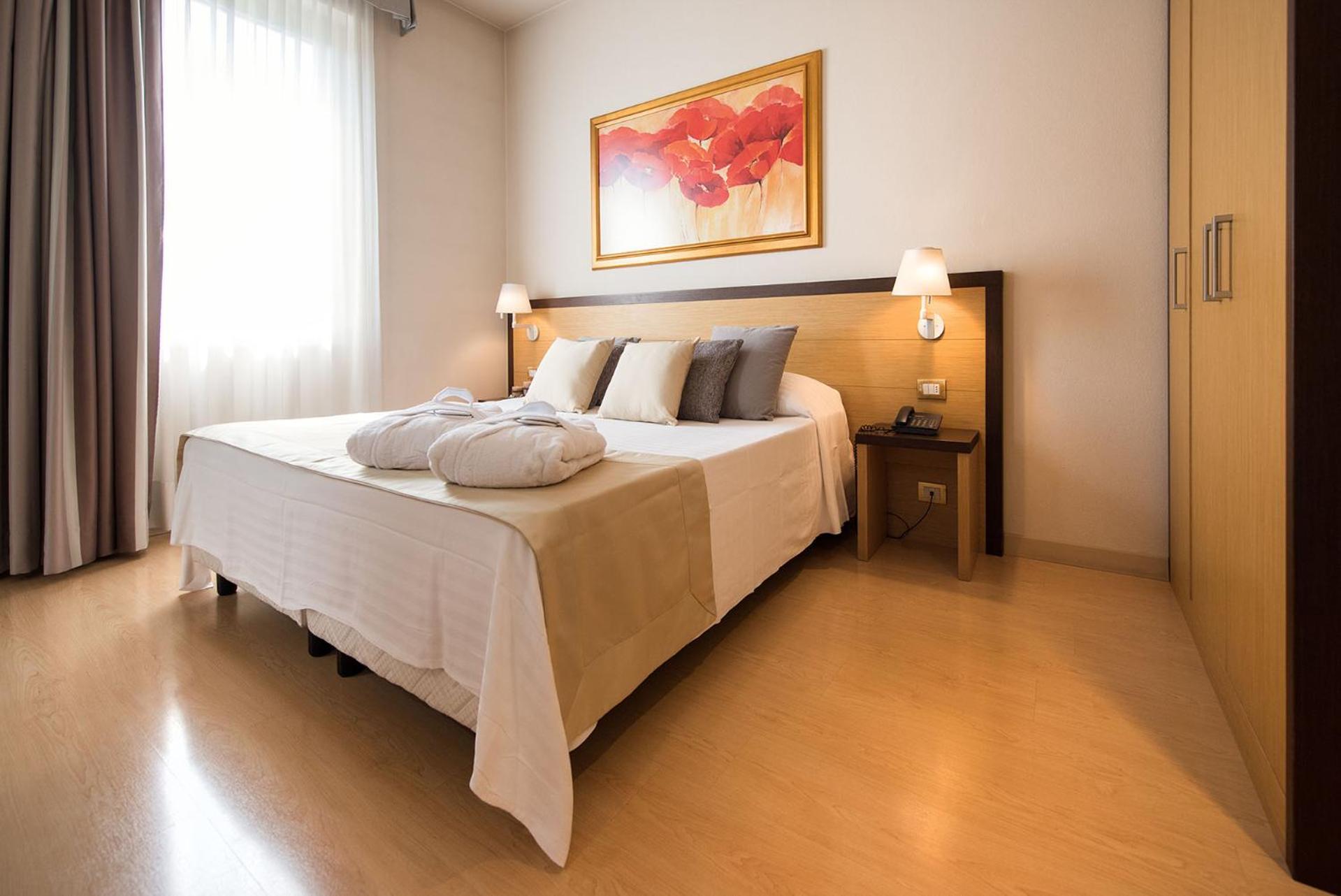 Double or Twin Room photo 3