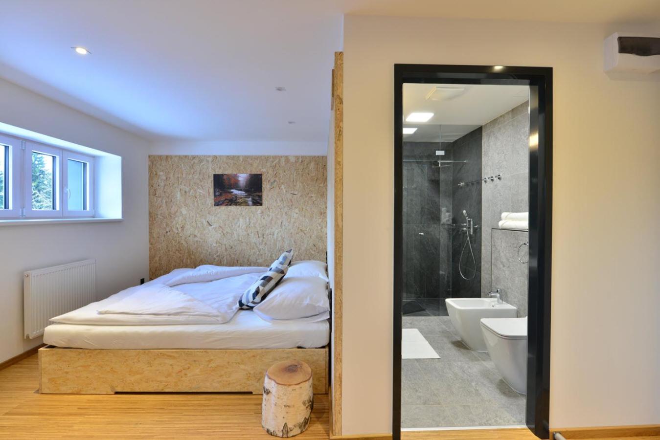 Standard Twin Room with Extra Bed Possible photo 1