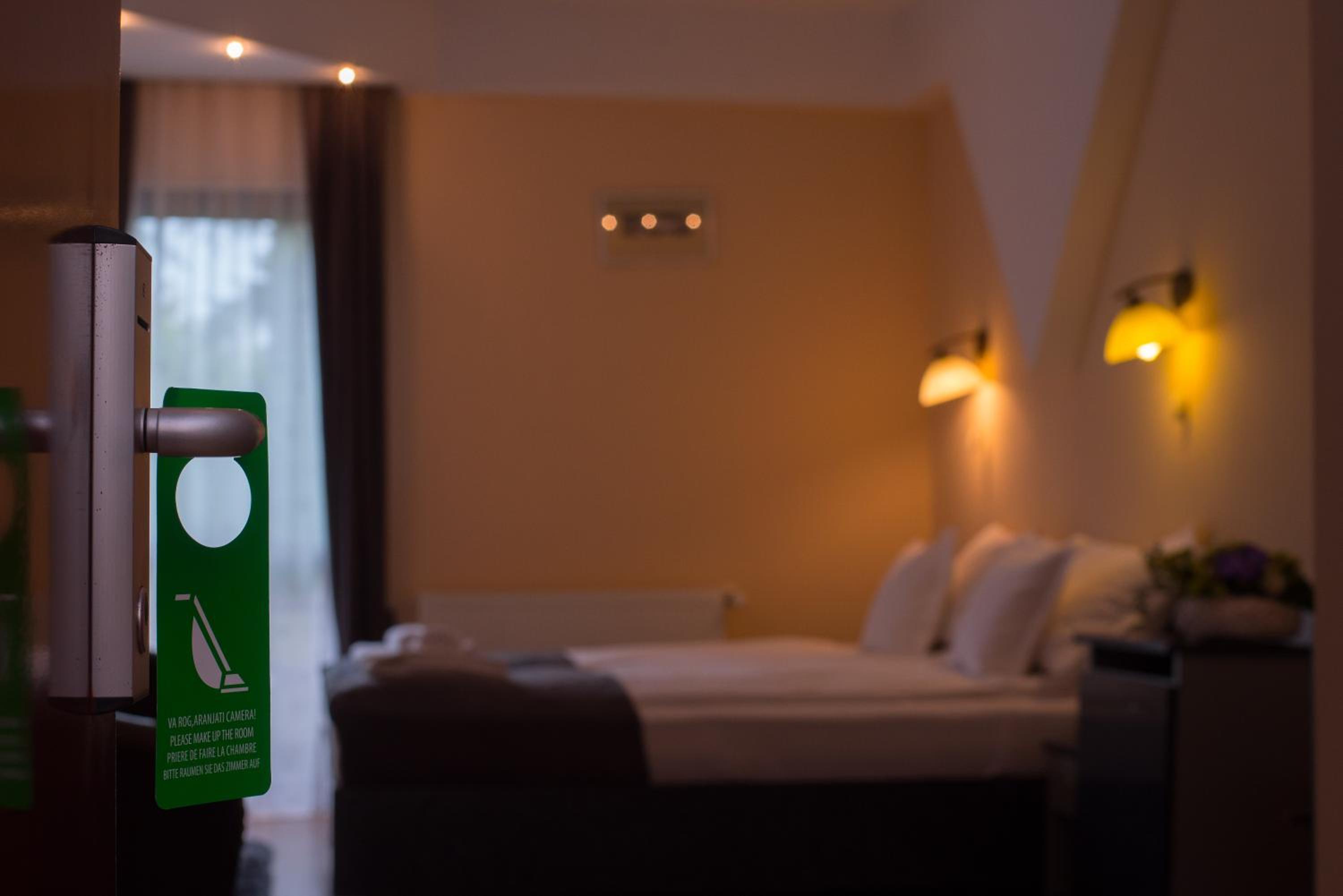 Double or Twin Room - Photo 1