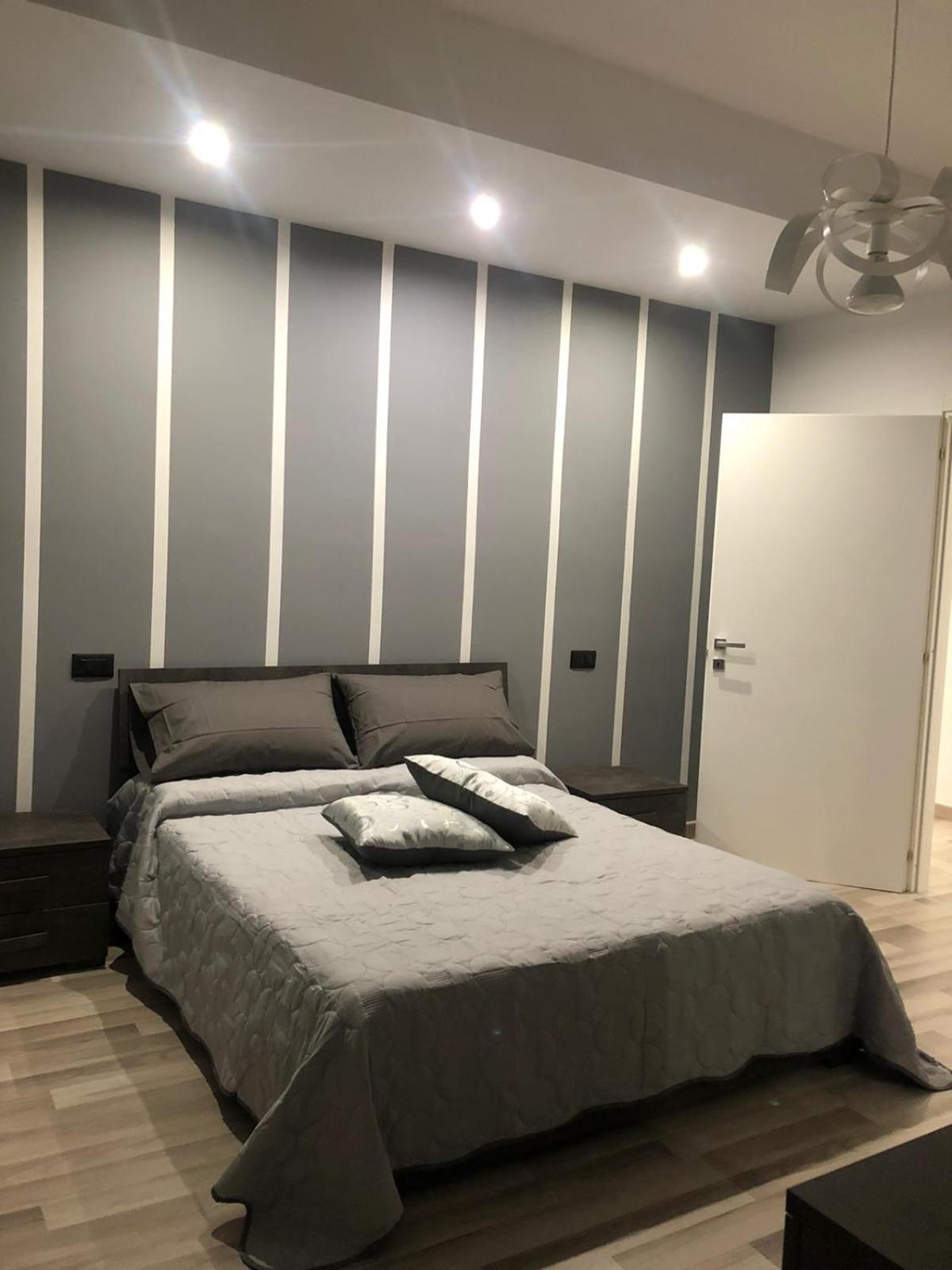 Double Room with Private External Bathroom - Photo 1