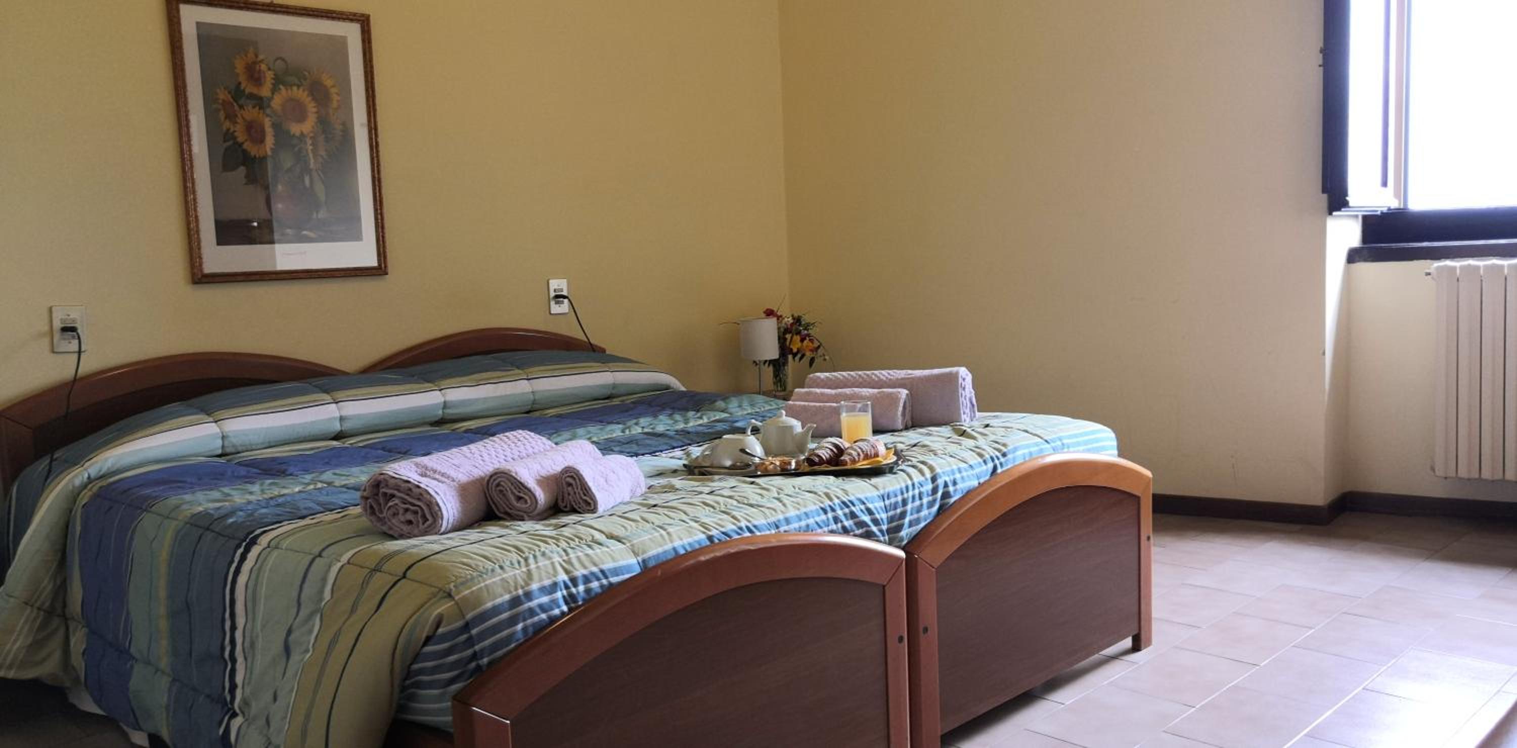 Double Room - Photo 13