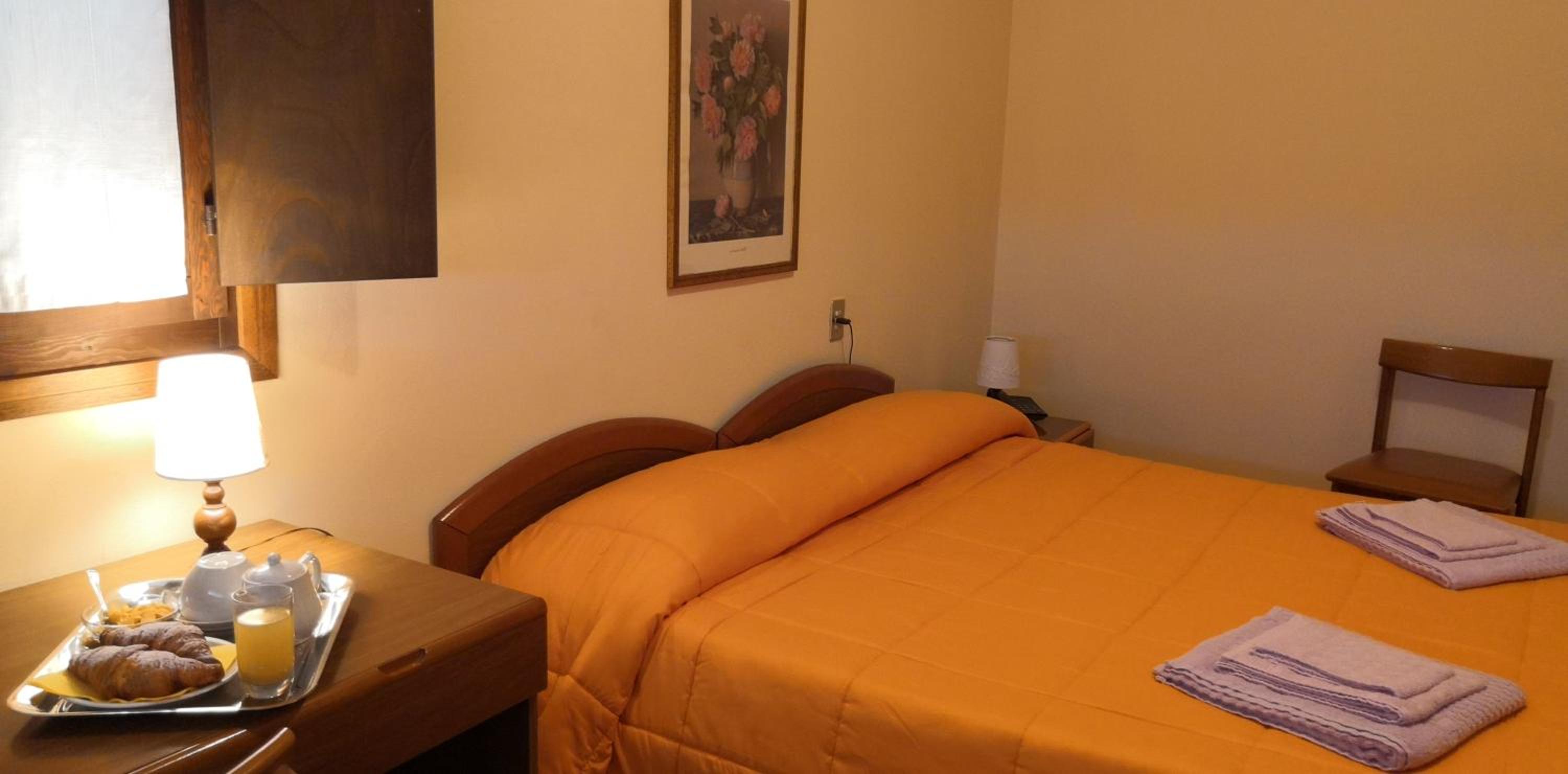 Double Room - Photo 11