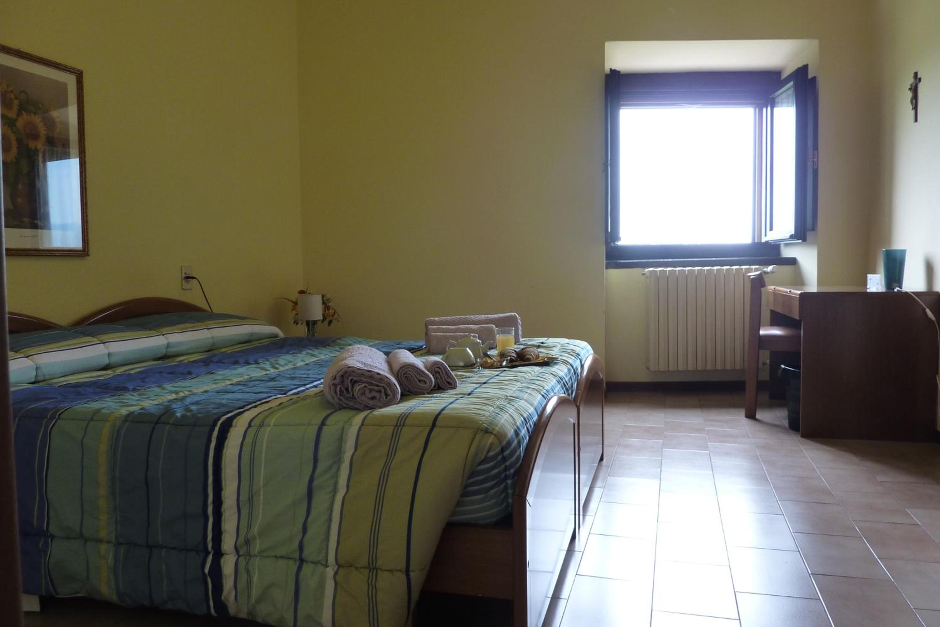Double Room - Photo 10