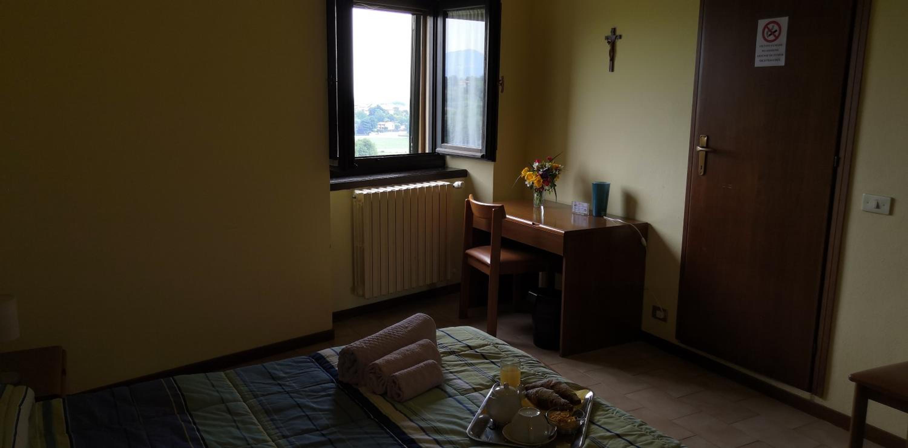 Double Room - Photo 7
