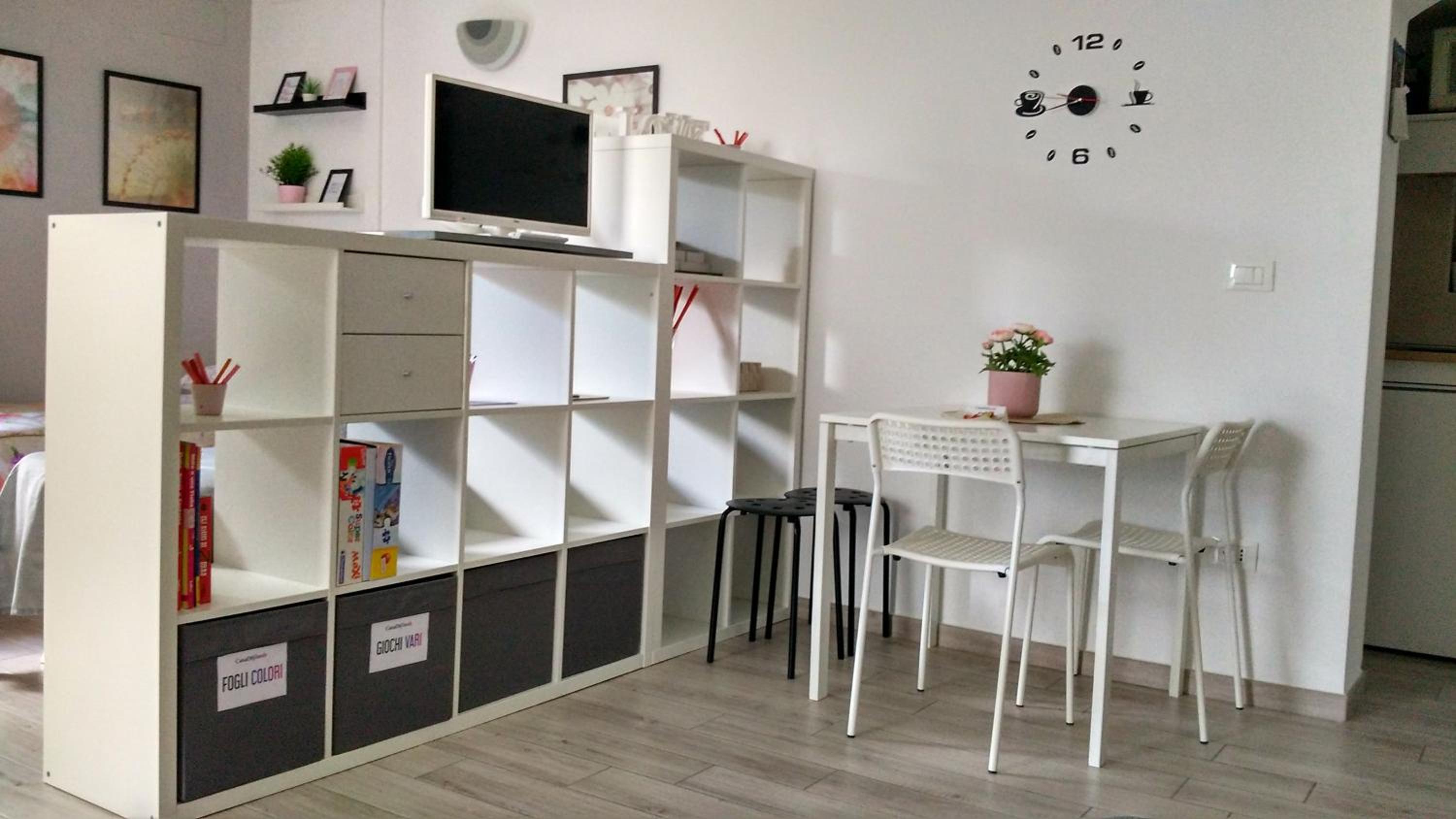 Studio Apartment - Photo 11