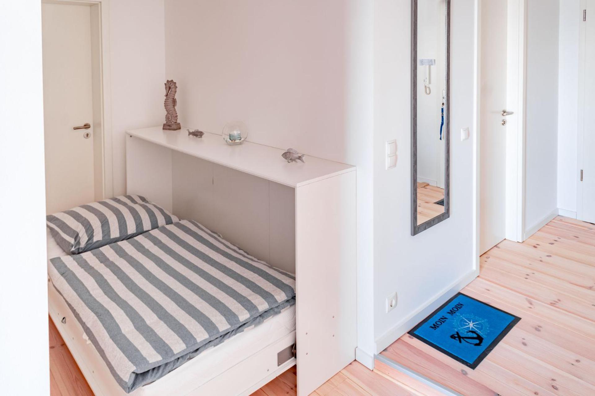 One-Bedroom Apartment photo 3