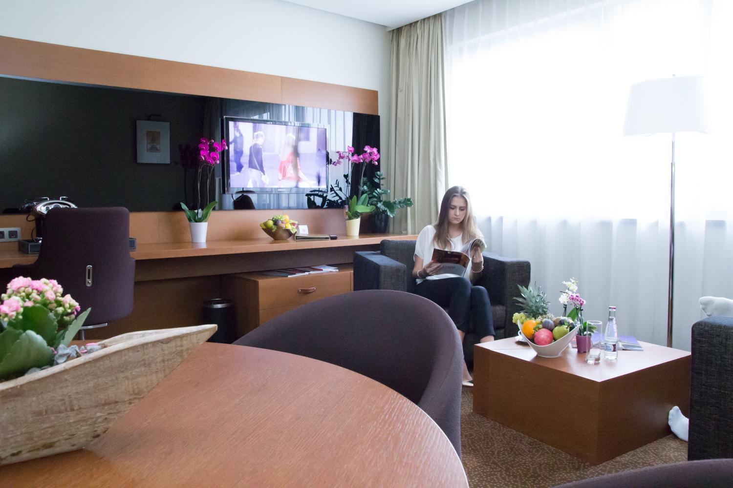 Suite - Photo 6