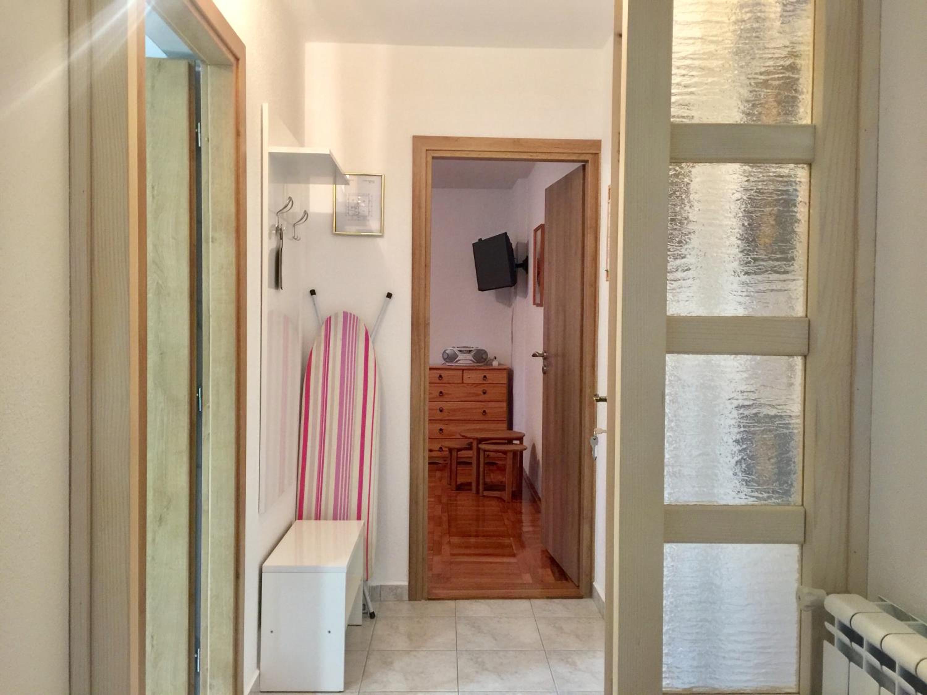 One-Bedroom Apartment - Ground Floor - Photo 29