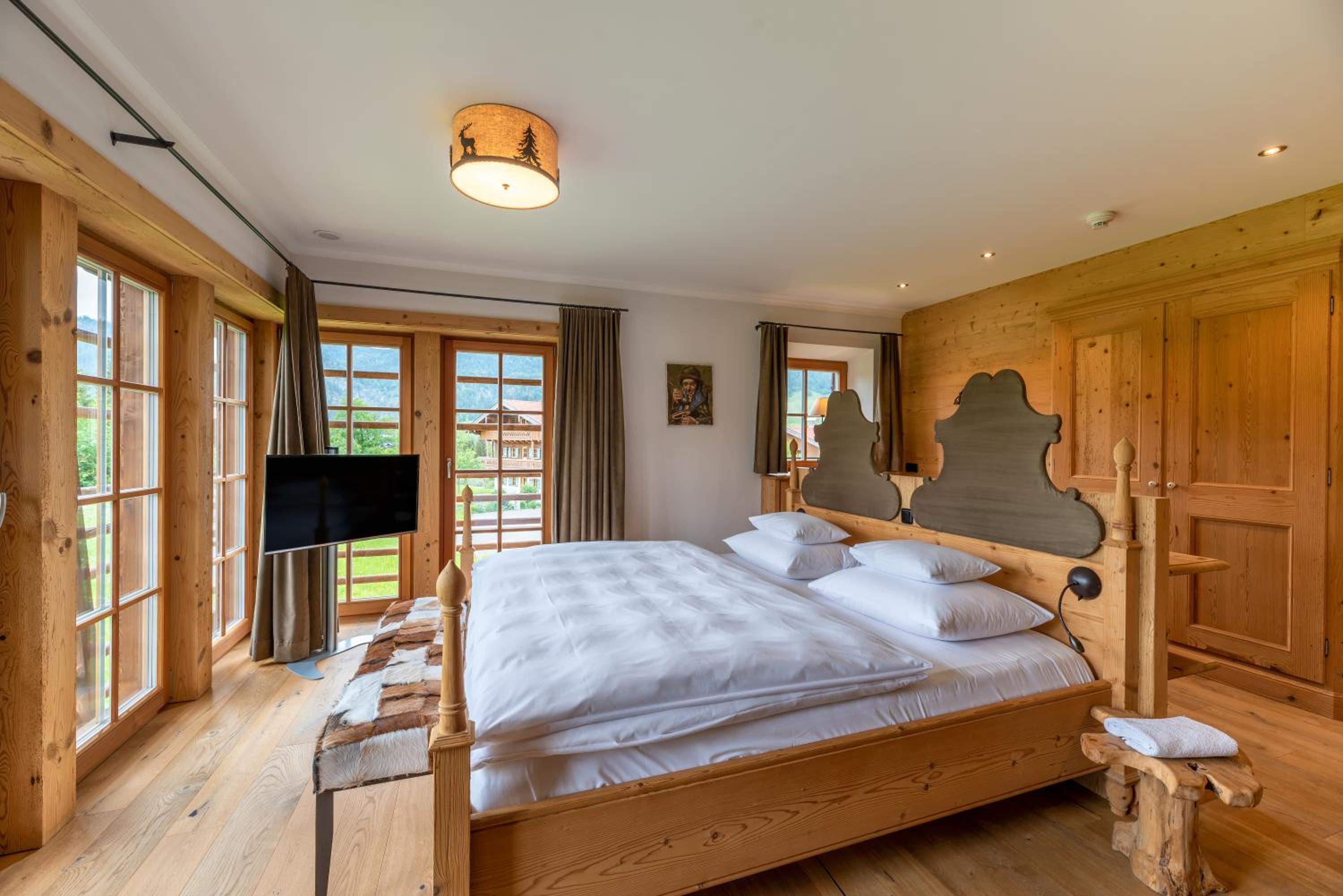 Deluxe Suite photo 2