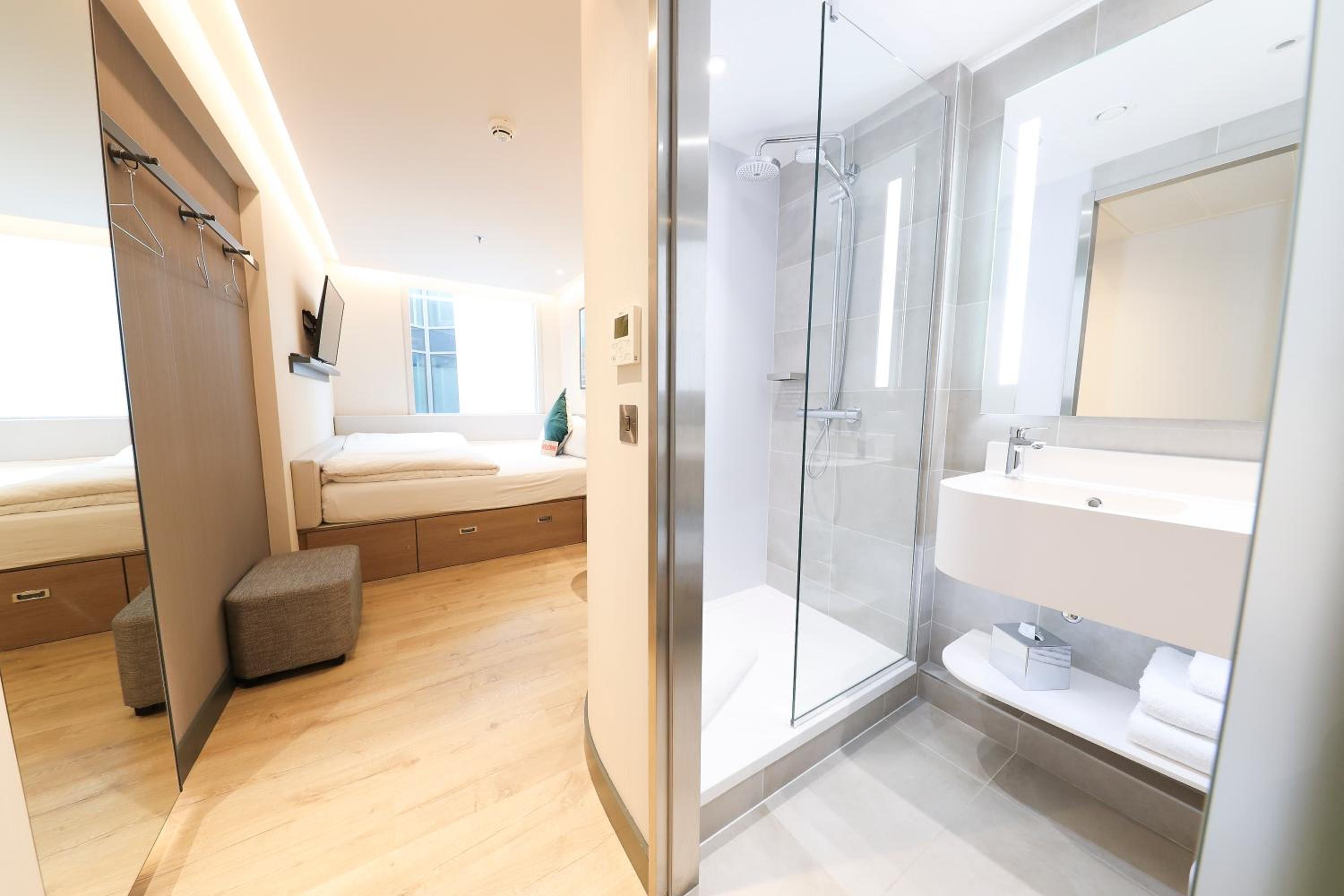 Single Room - Photo 2