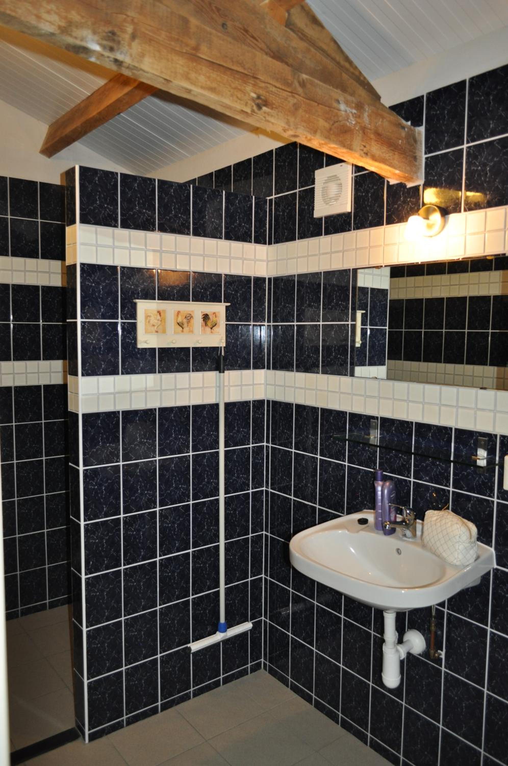 Twin Room - Photo 4
