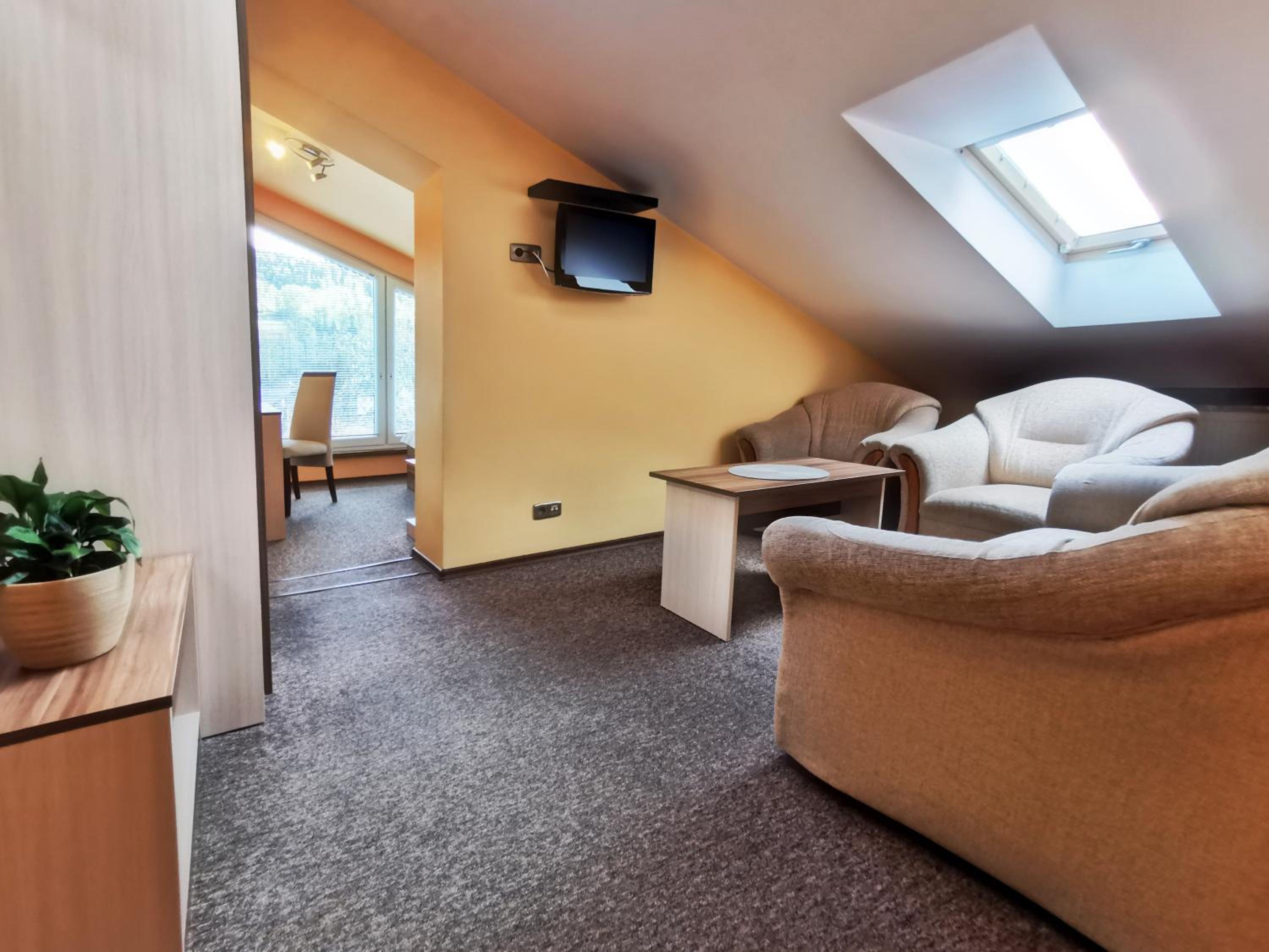 Triple Room photo 2