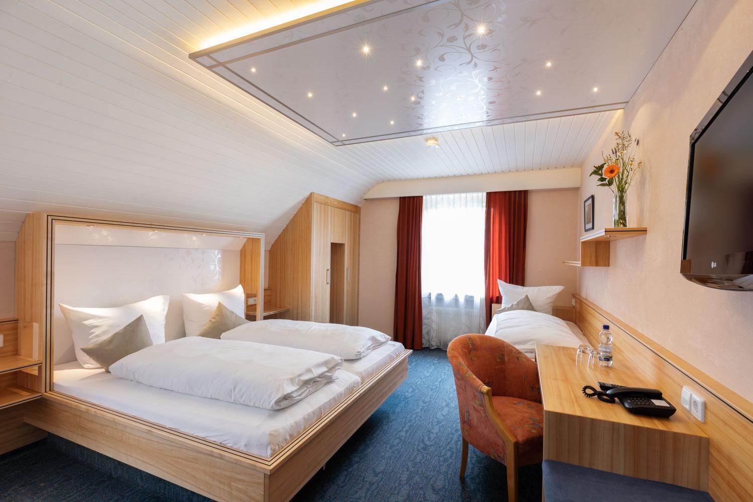 Triple Room - Photo 9