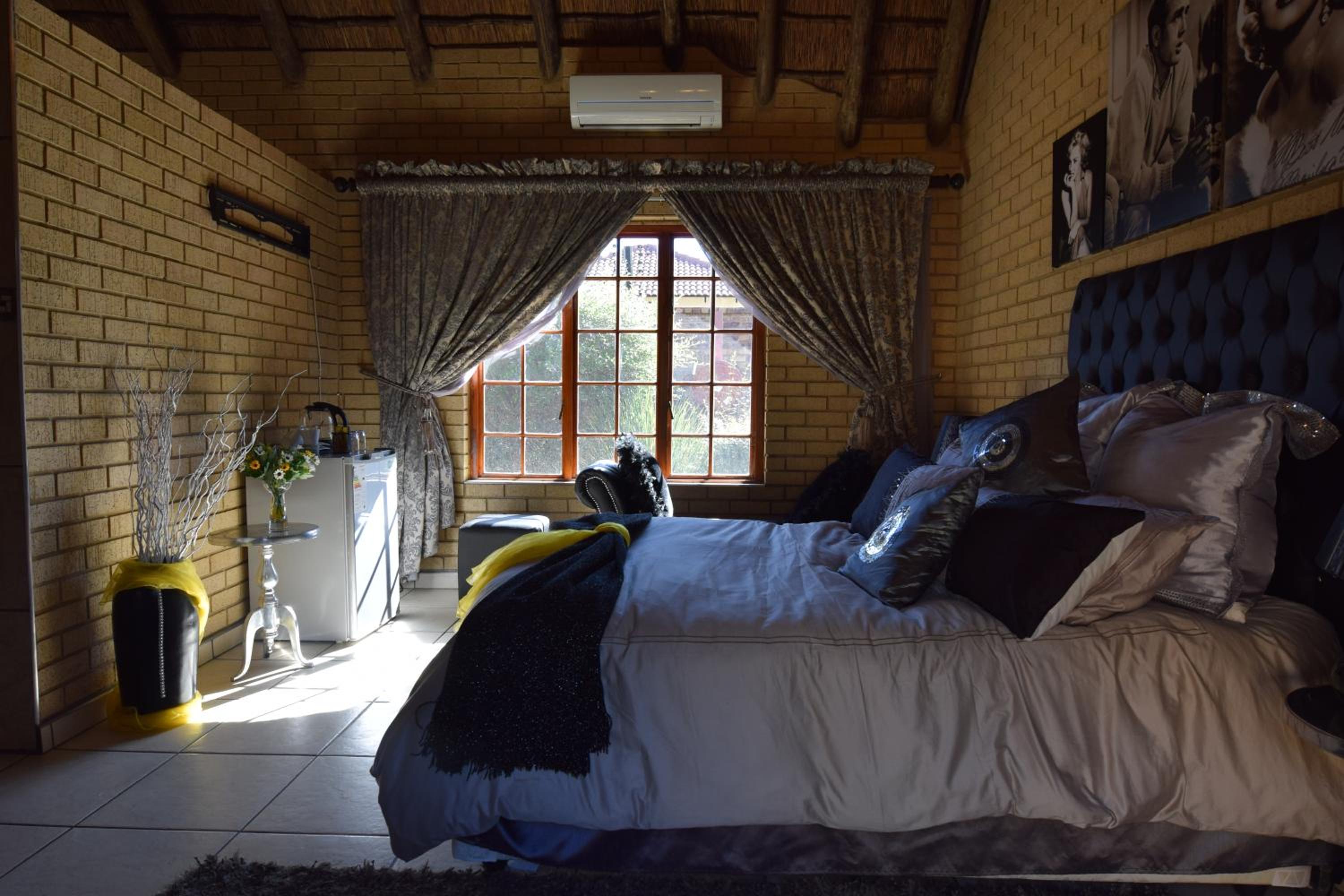 Standard Double Room photo 2
