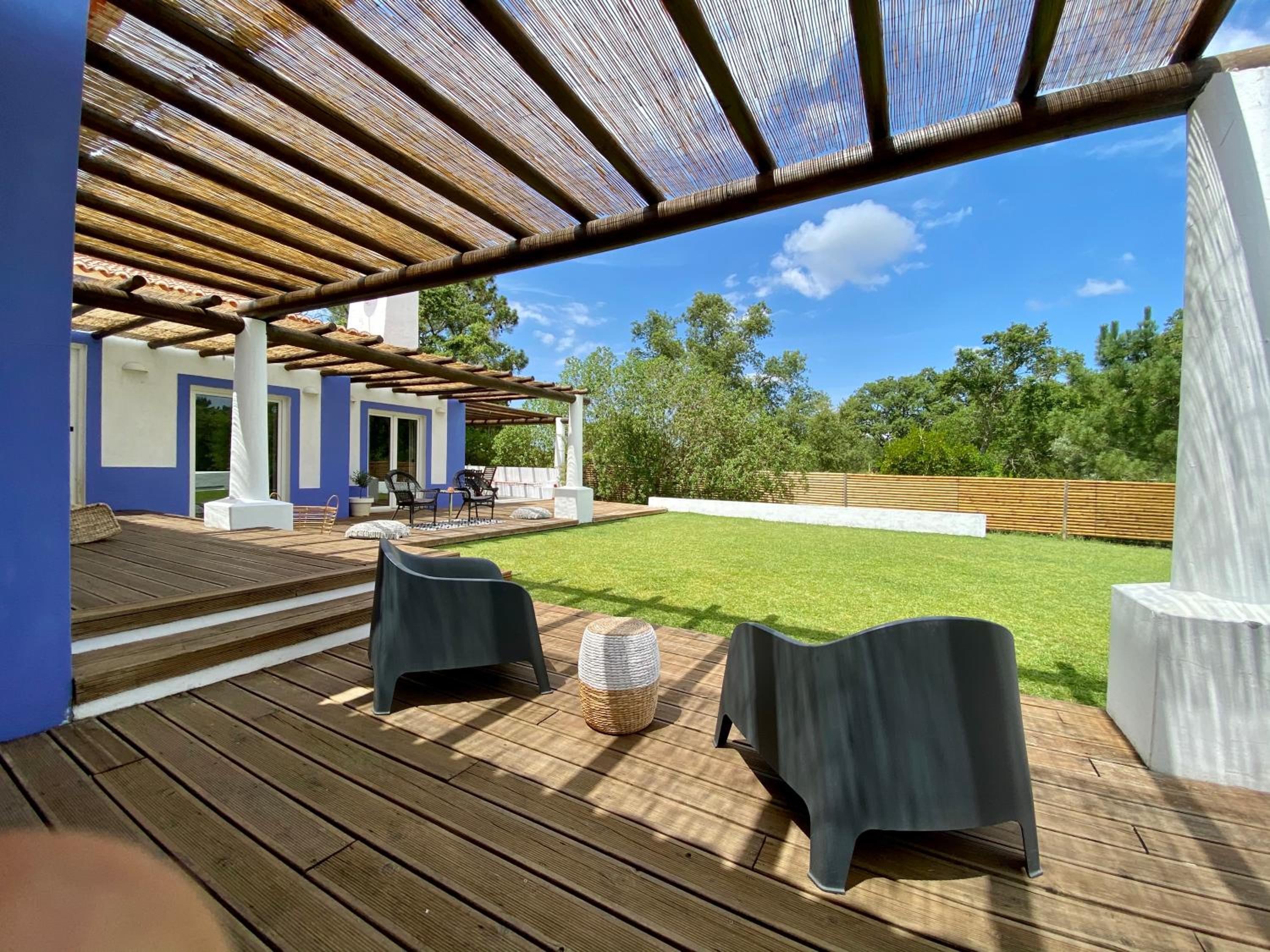 Three-Bedroom House photo 3