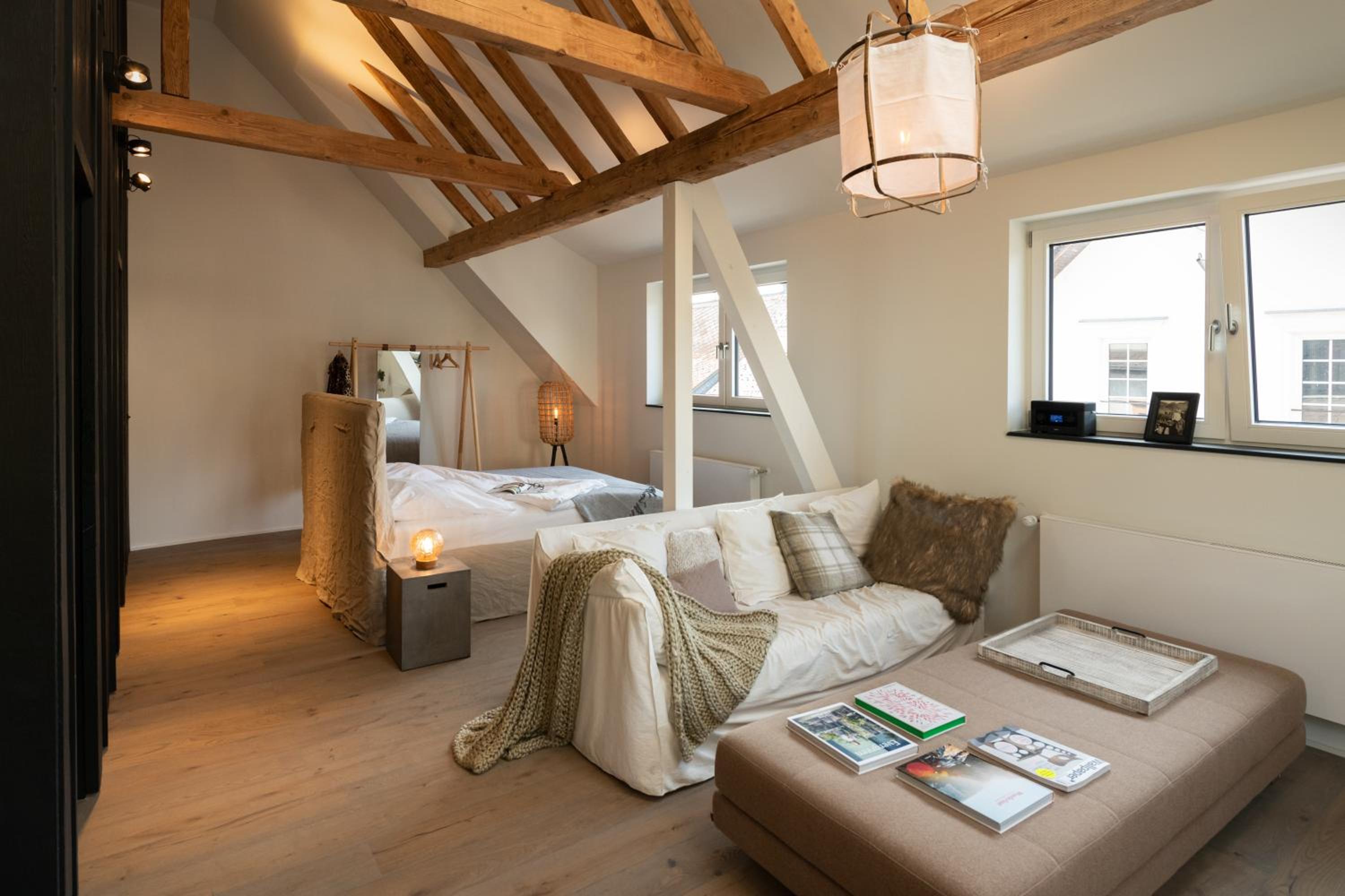 One-Bedroom Apartment - Photo 1