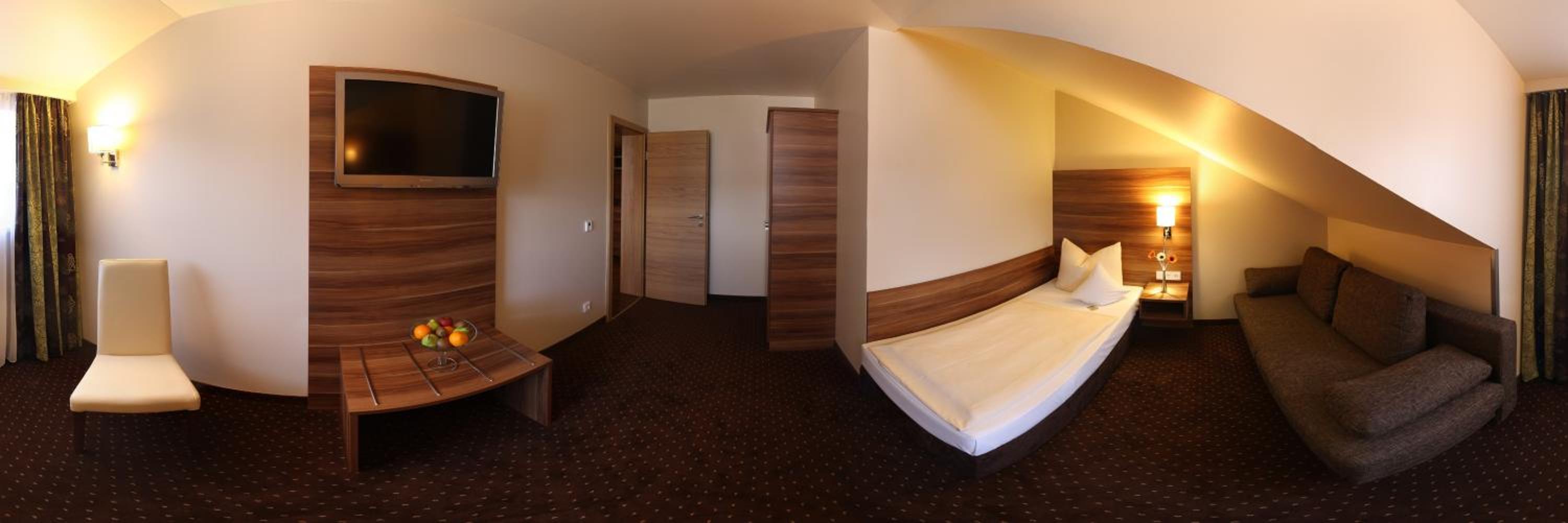 Family Two-Bedroom Suite photo 2