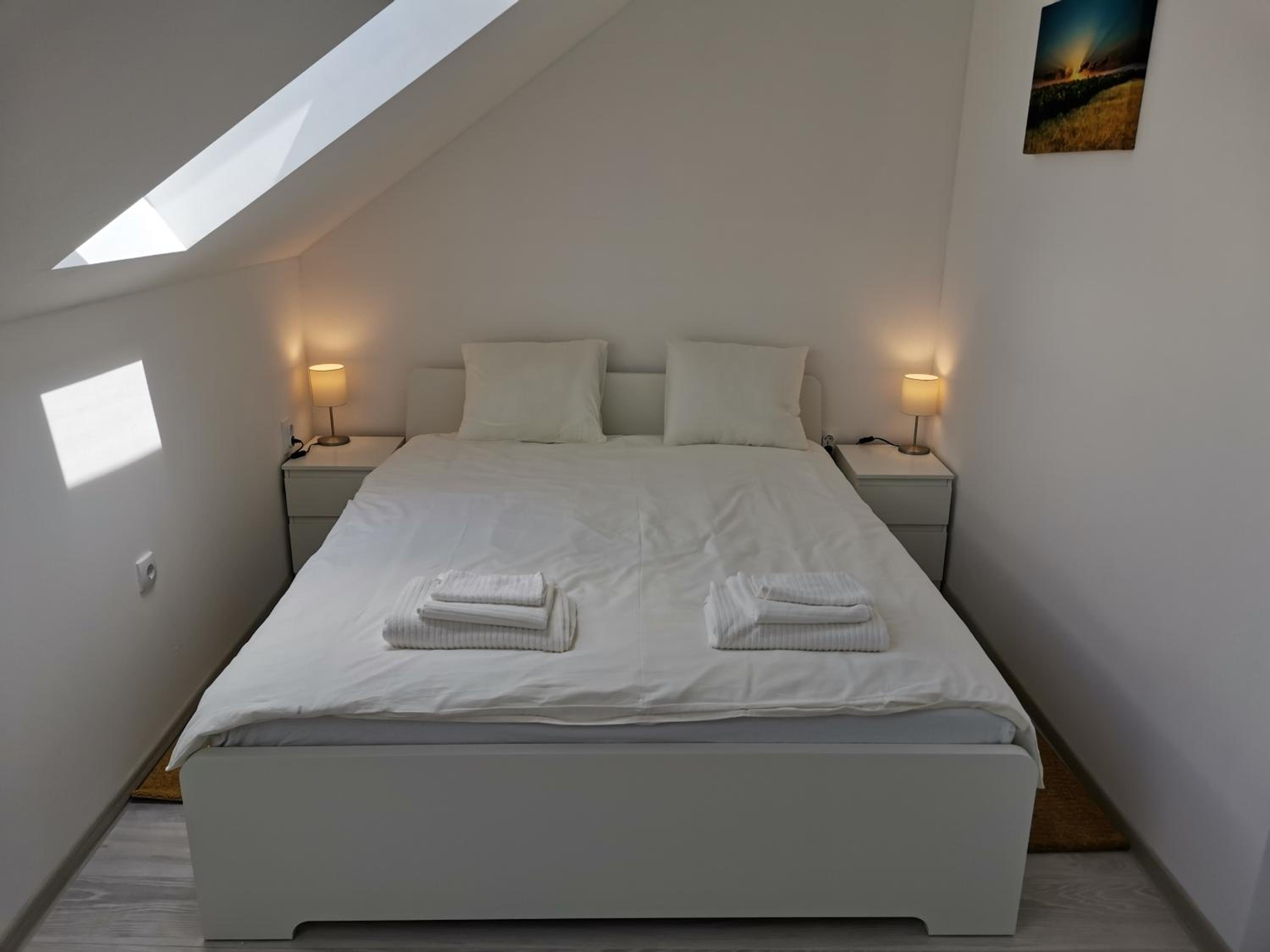 One-Bedroom Apartment - Photo 32