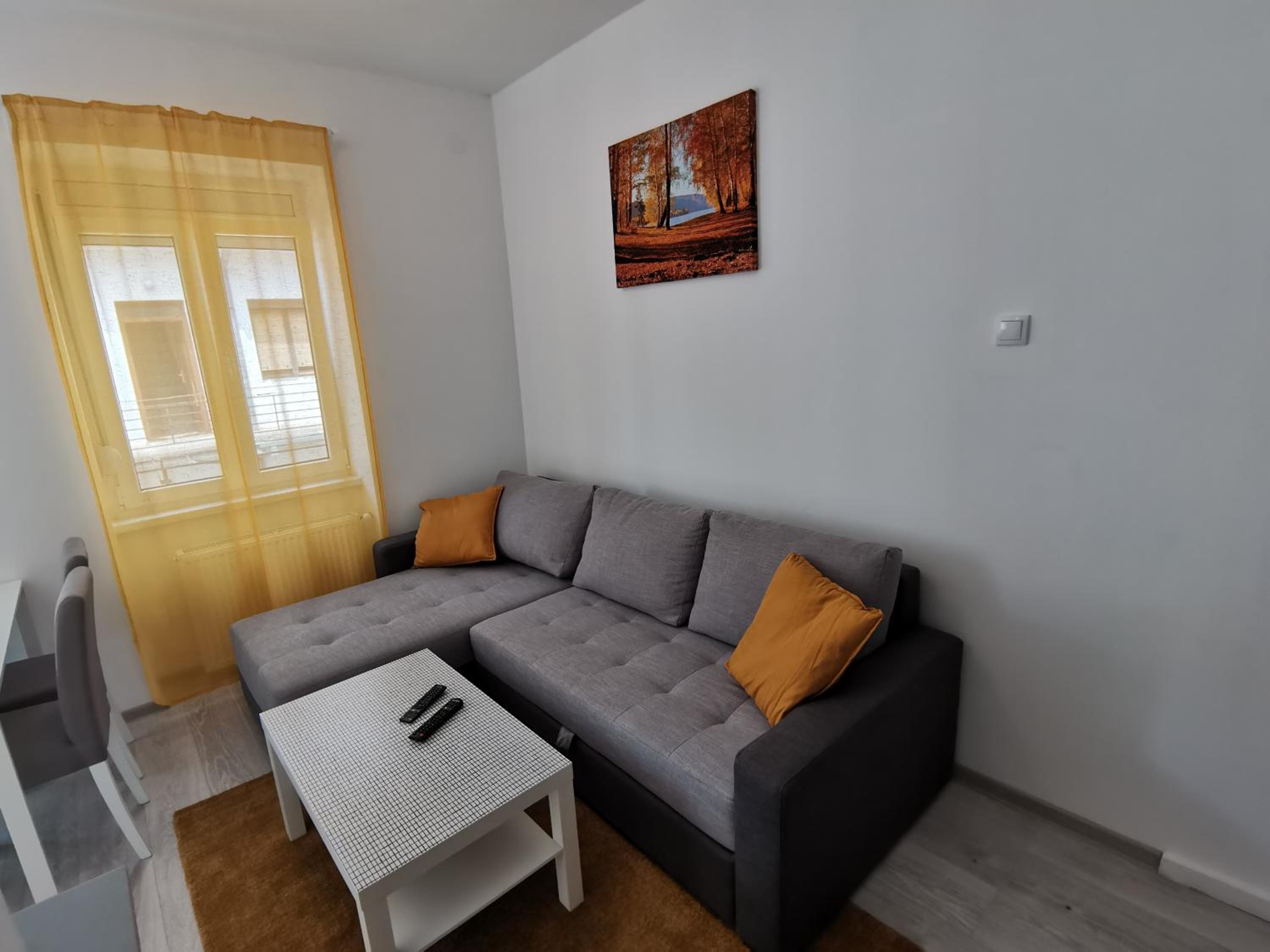 One-Bedroom Apartment - Photo 14