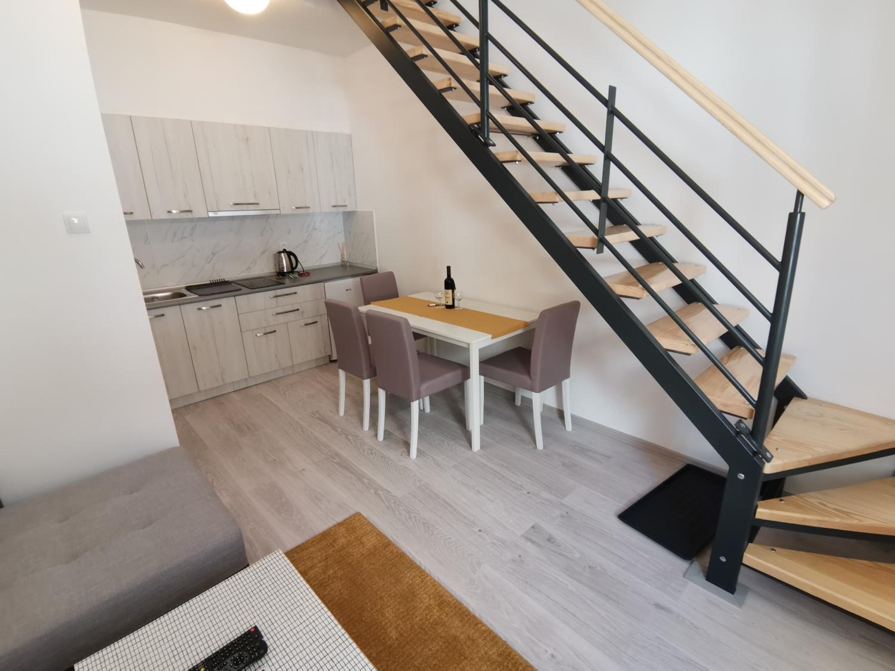 One-Bedroom Apartment - Photo 29