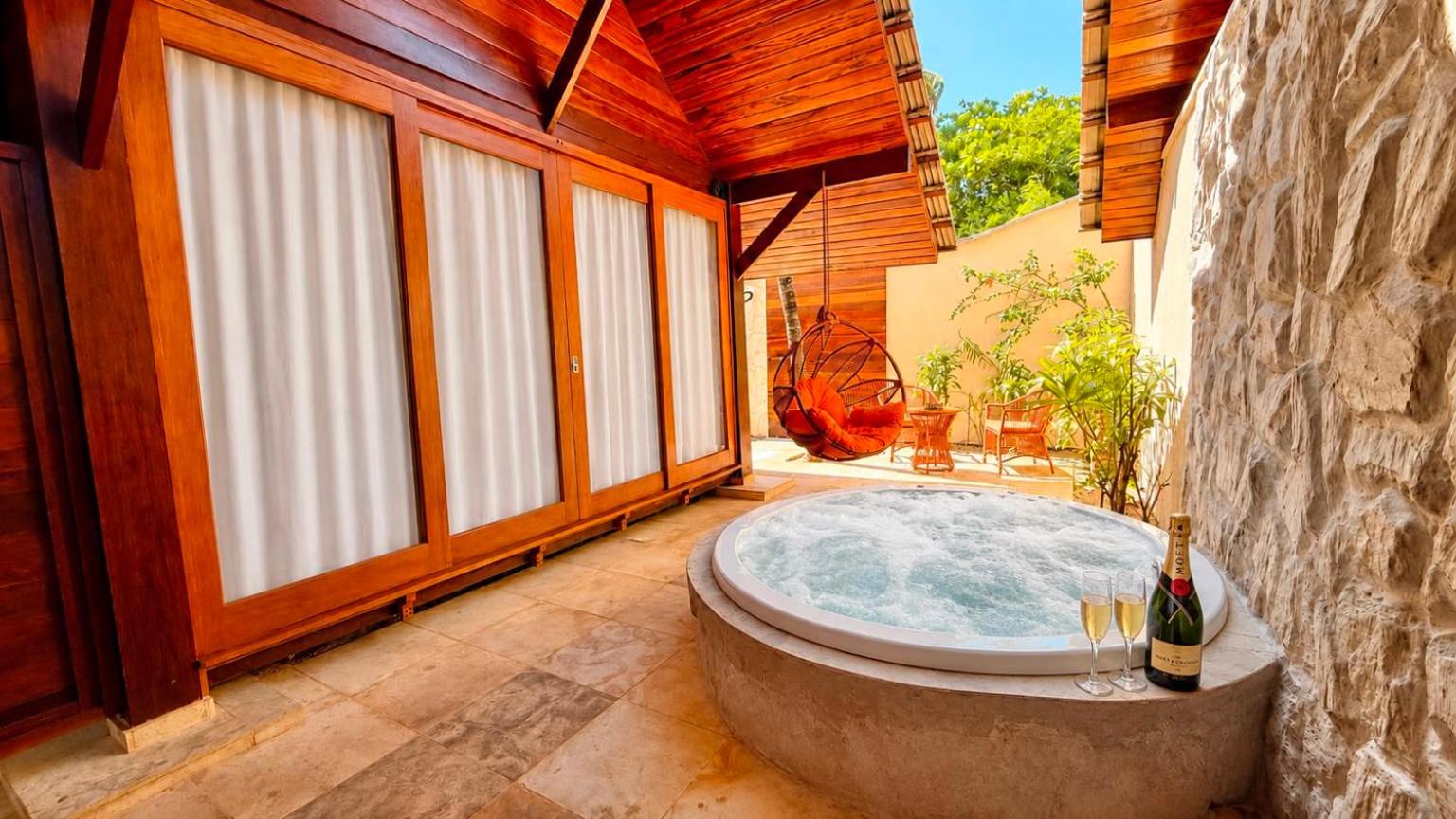 Deluxe Suite with Spa Bath