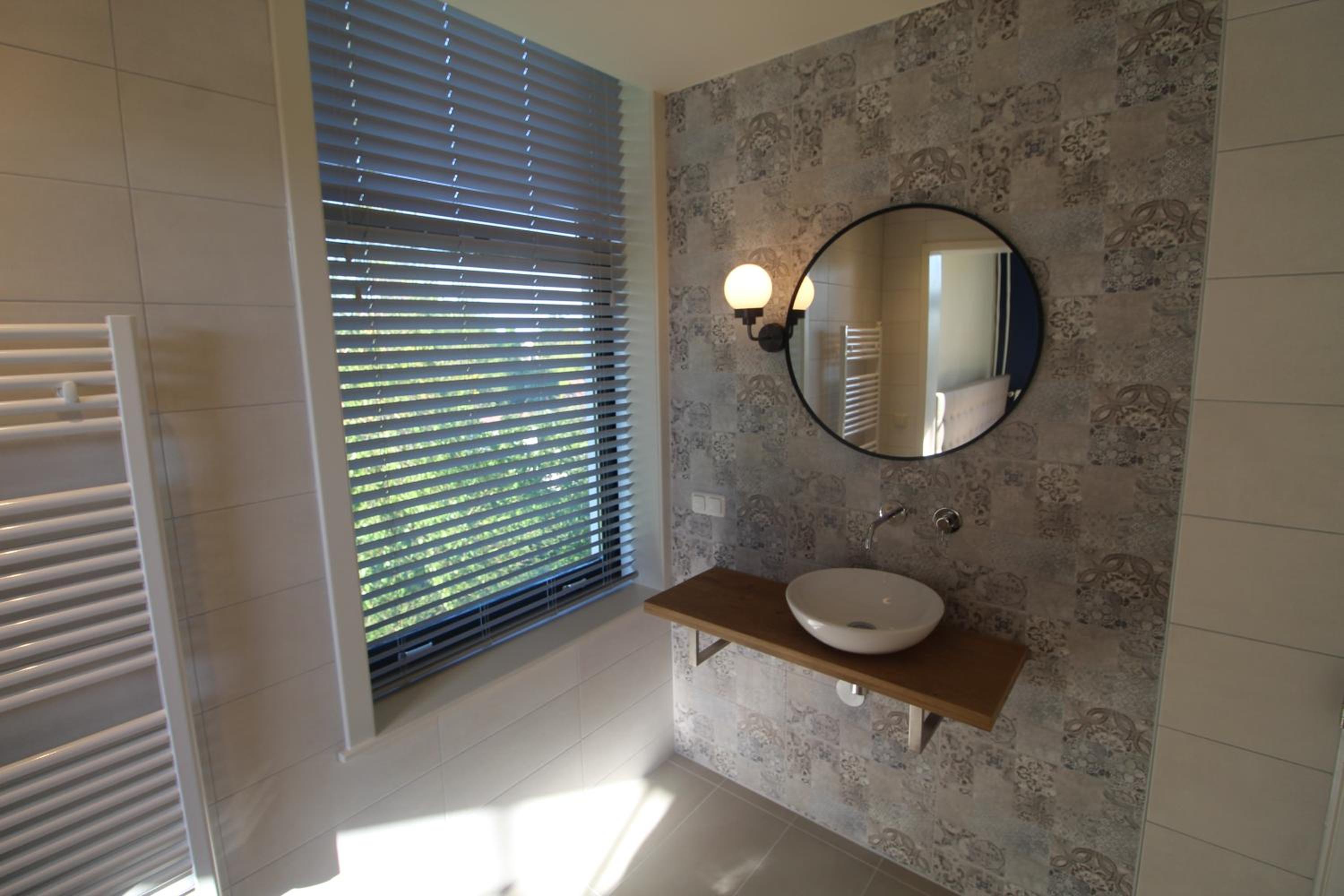 Double or Twin Room with Bathroom - Photo 6