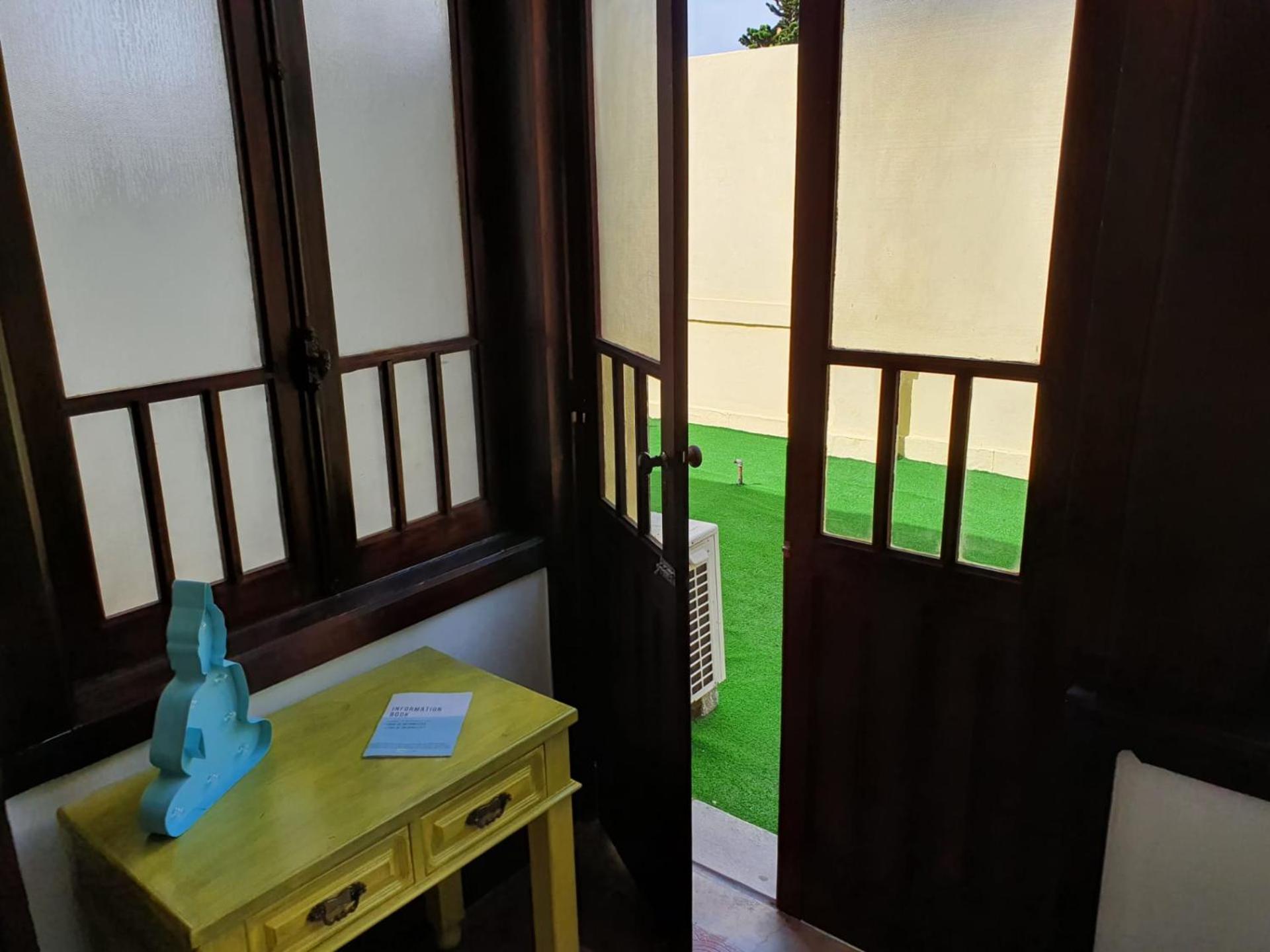 Double Room with Balcony - Photo 17
