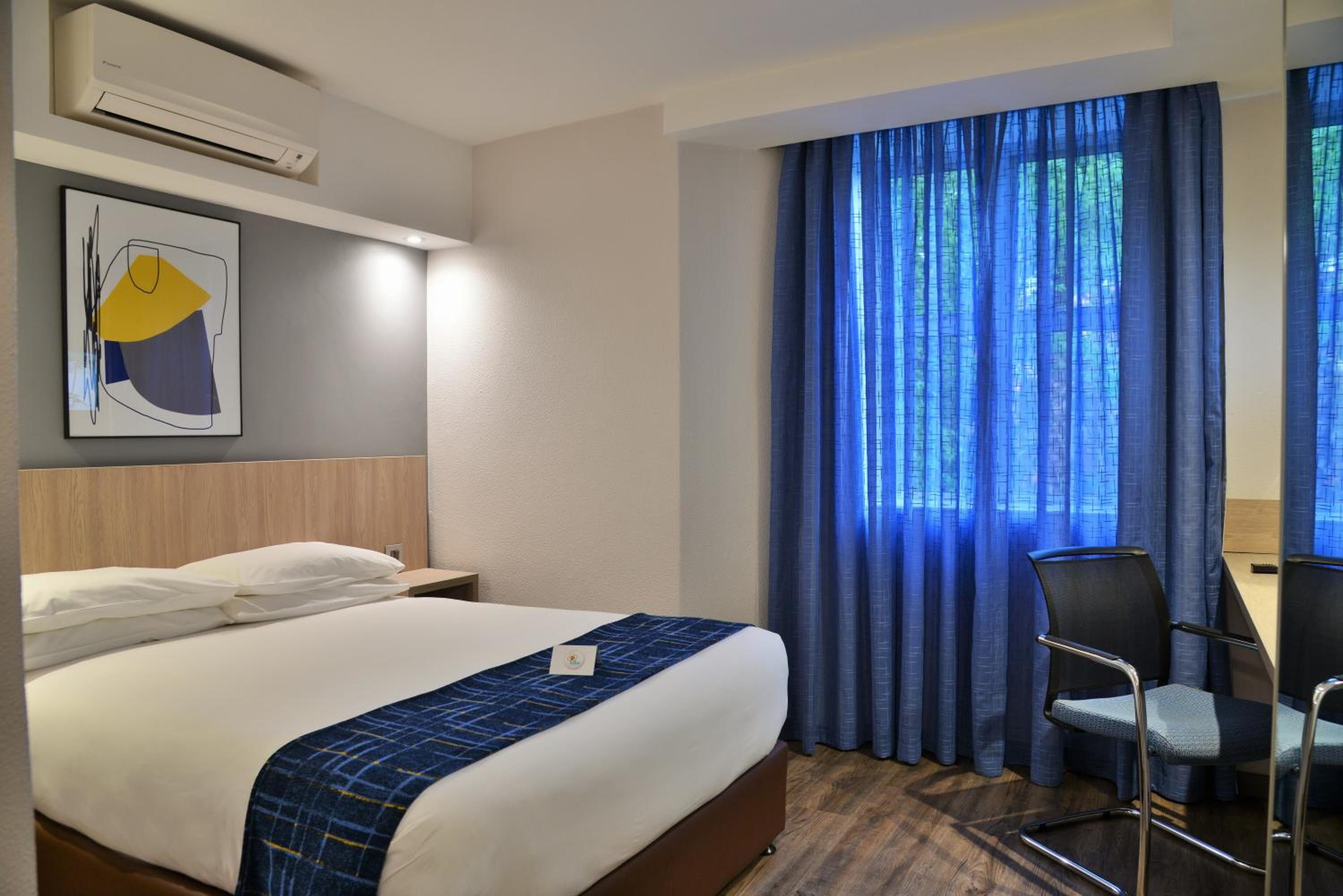 Double Room - Non-Smoking  photo 1