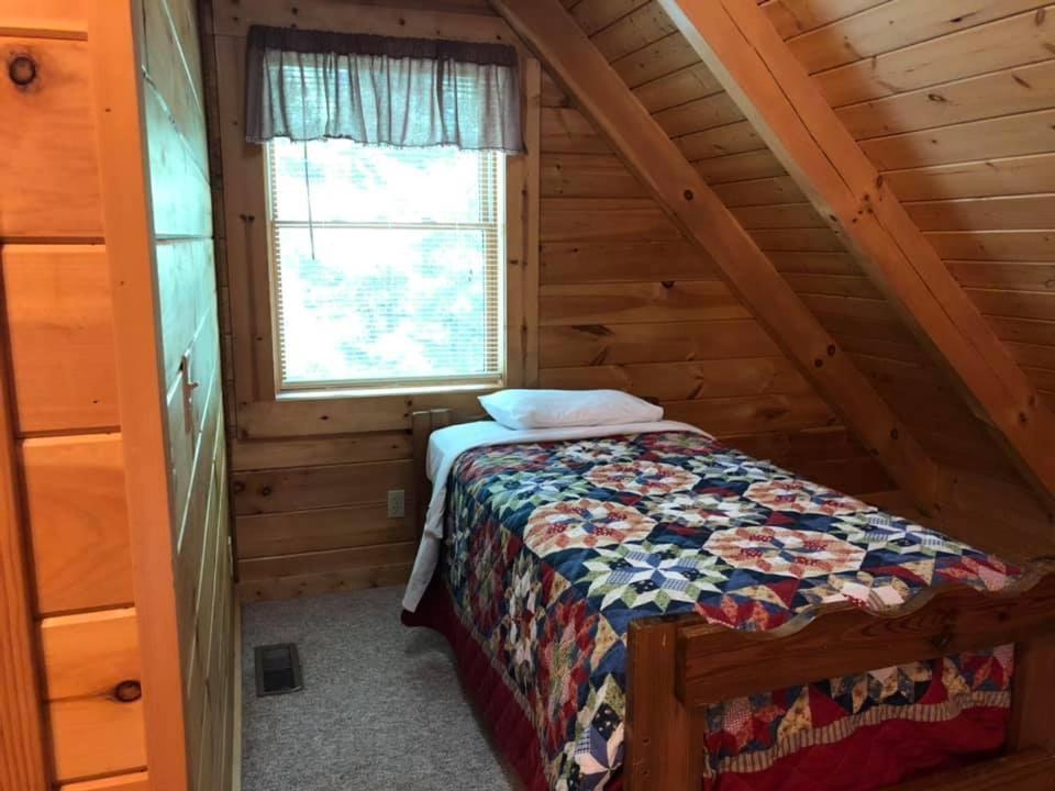 One-Bedroom House photo 1