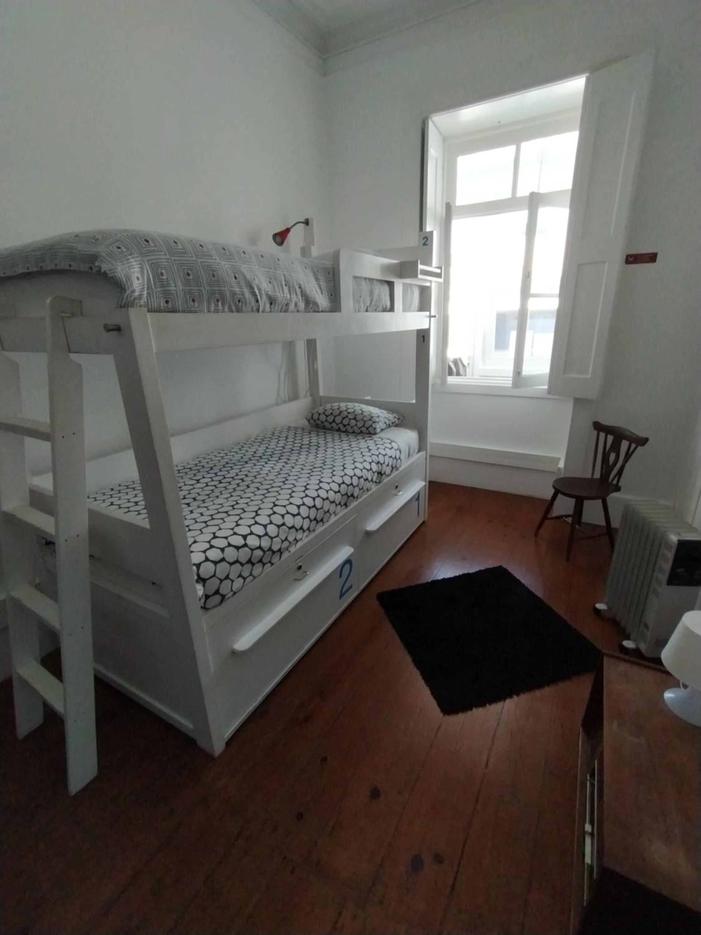 Bed in 4-Bed Mixed Dormitory Room photo 1
