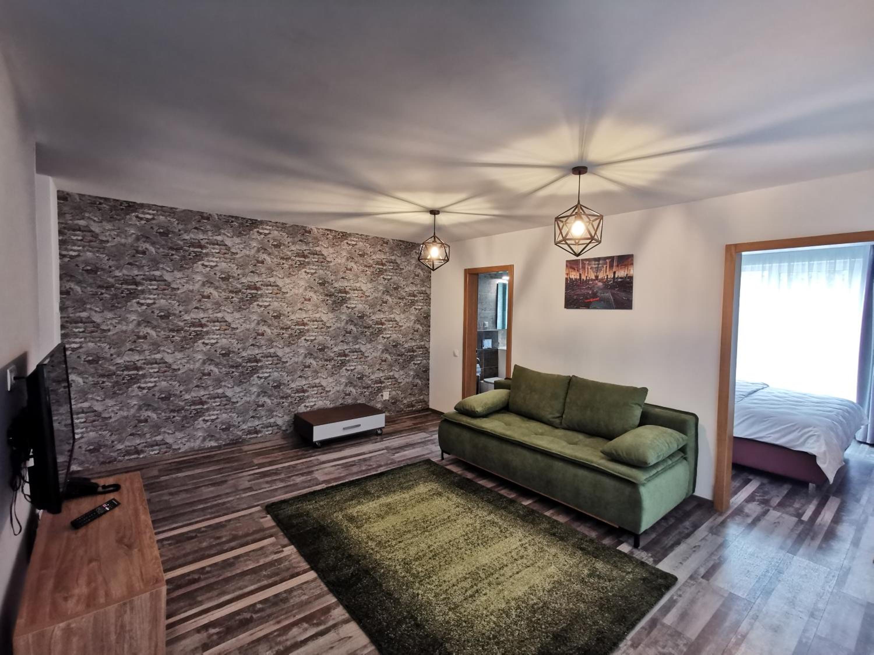 Apartment with Terrace - Photo 5