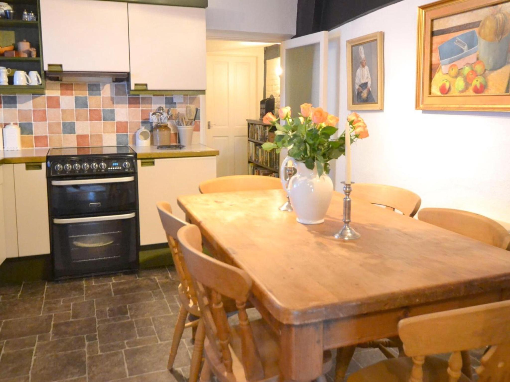 Three-Bedroom Apartment photo 3