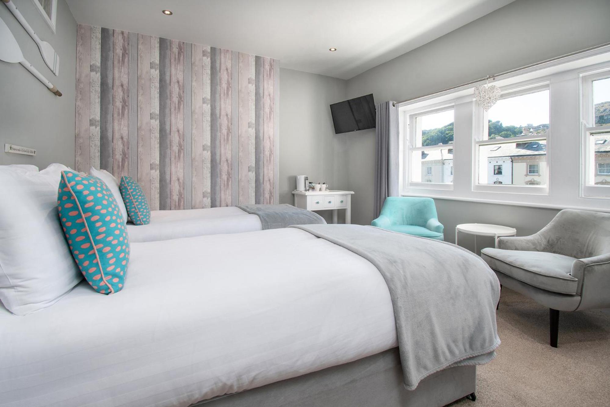 Superior King or Twin Room photo 3