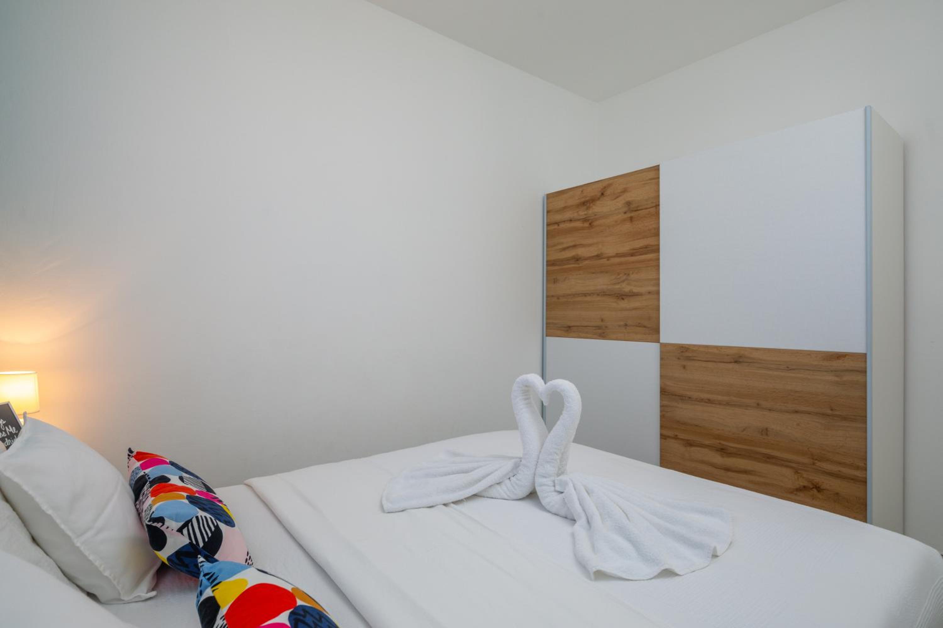 Four-Bedroom Apartment with Terrace photo 1