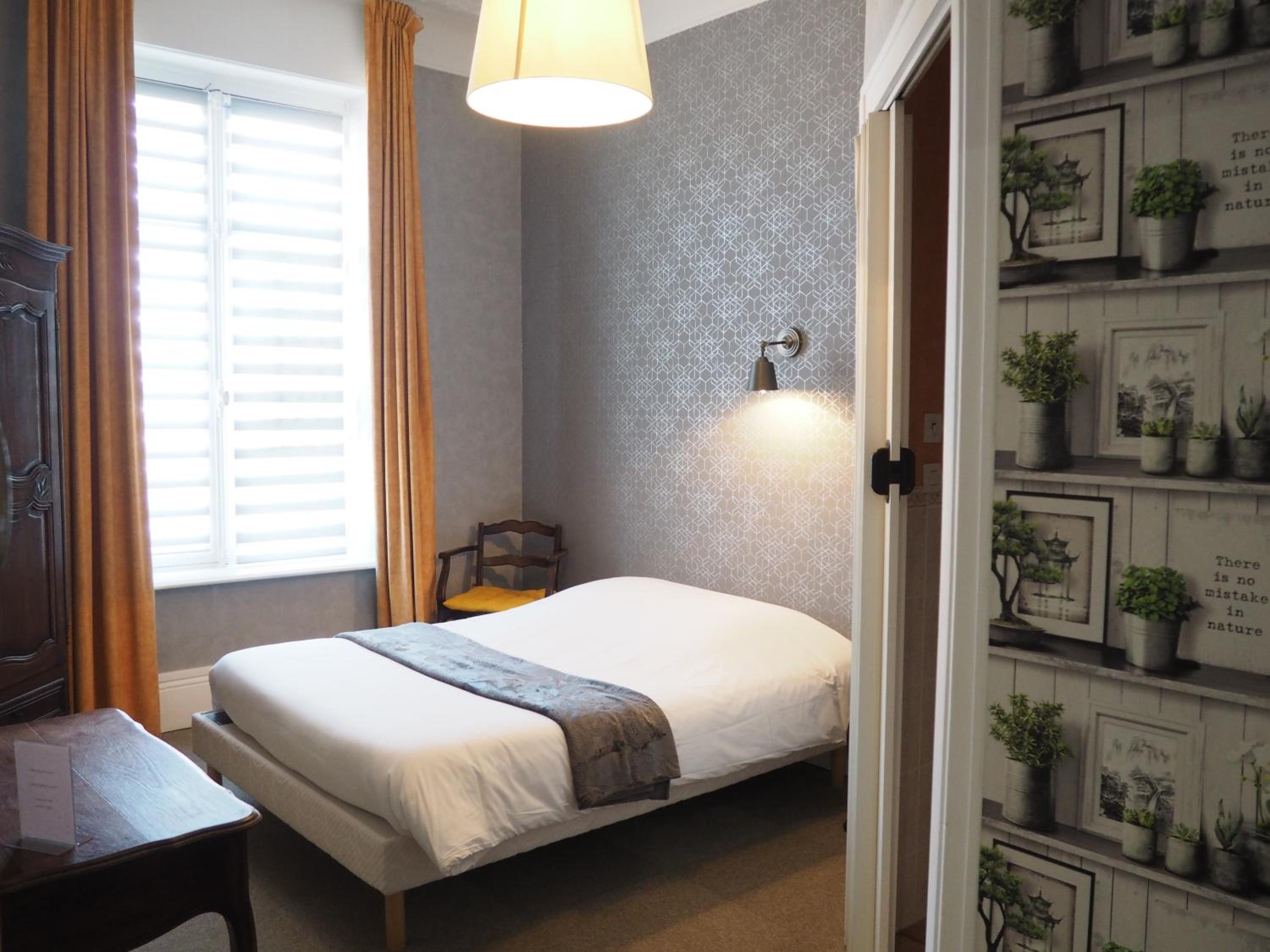 Small Double Room - Photo 2