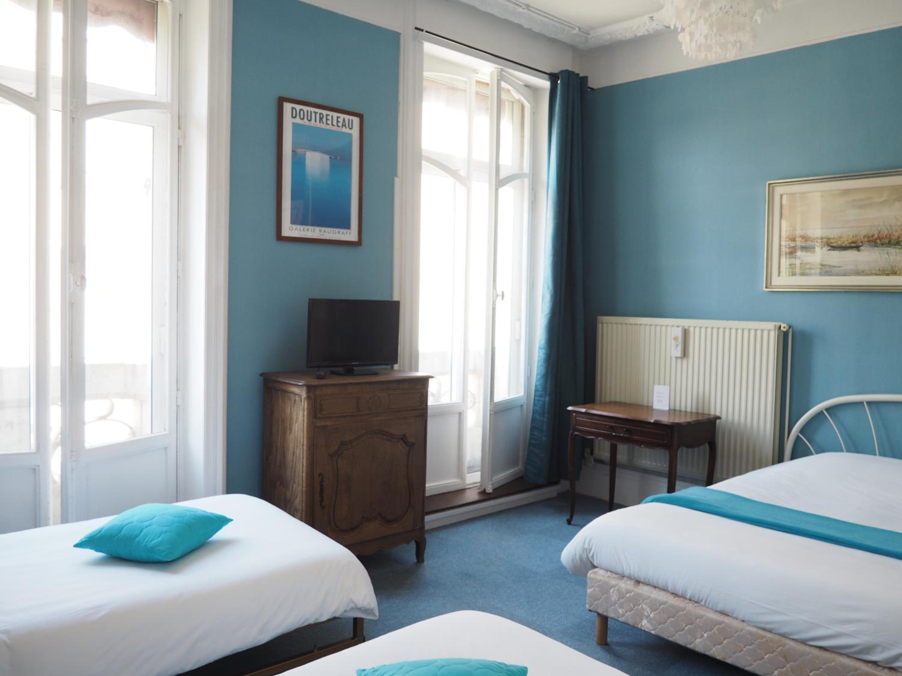 Quadruple Room - Photo 1