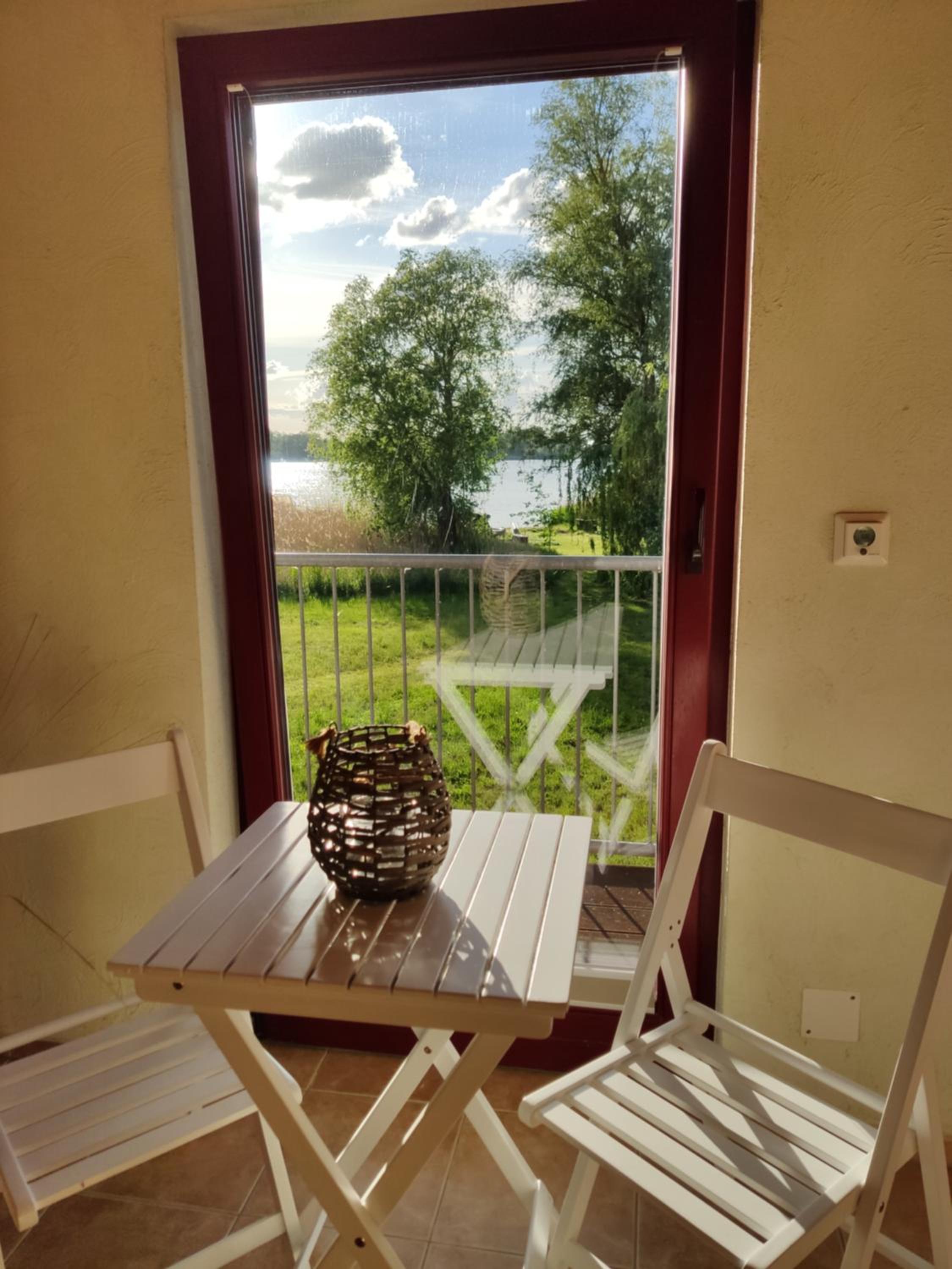 Apartment with Lake View photo 2