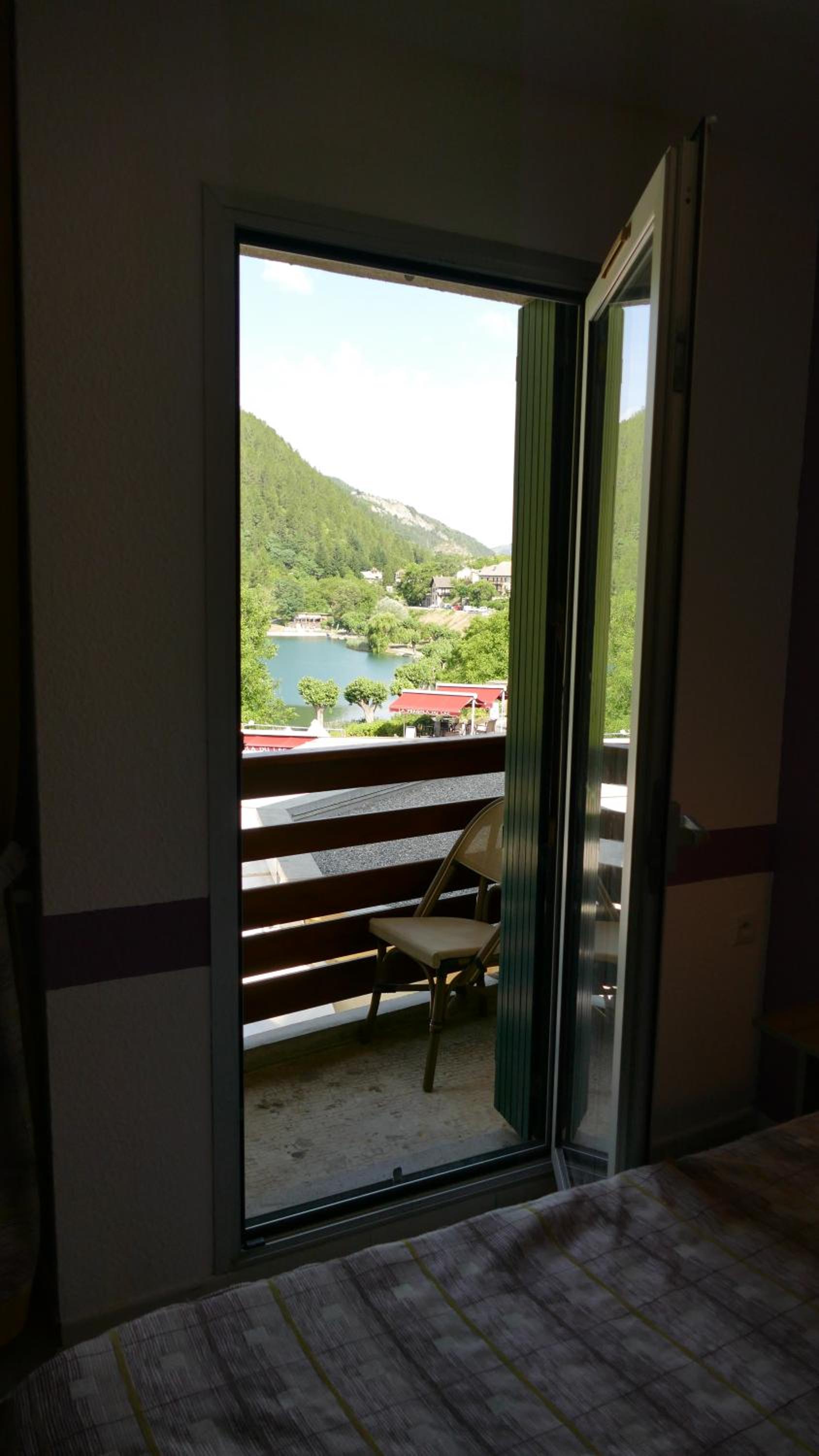 Double Or Twin Room With Balcony - Lake Side photo 3