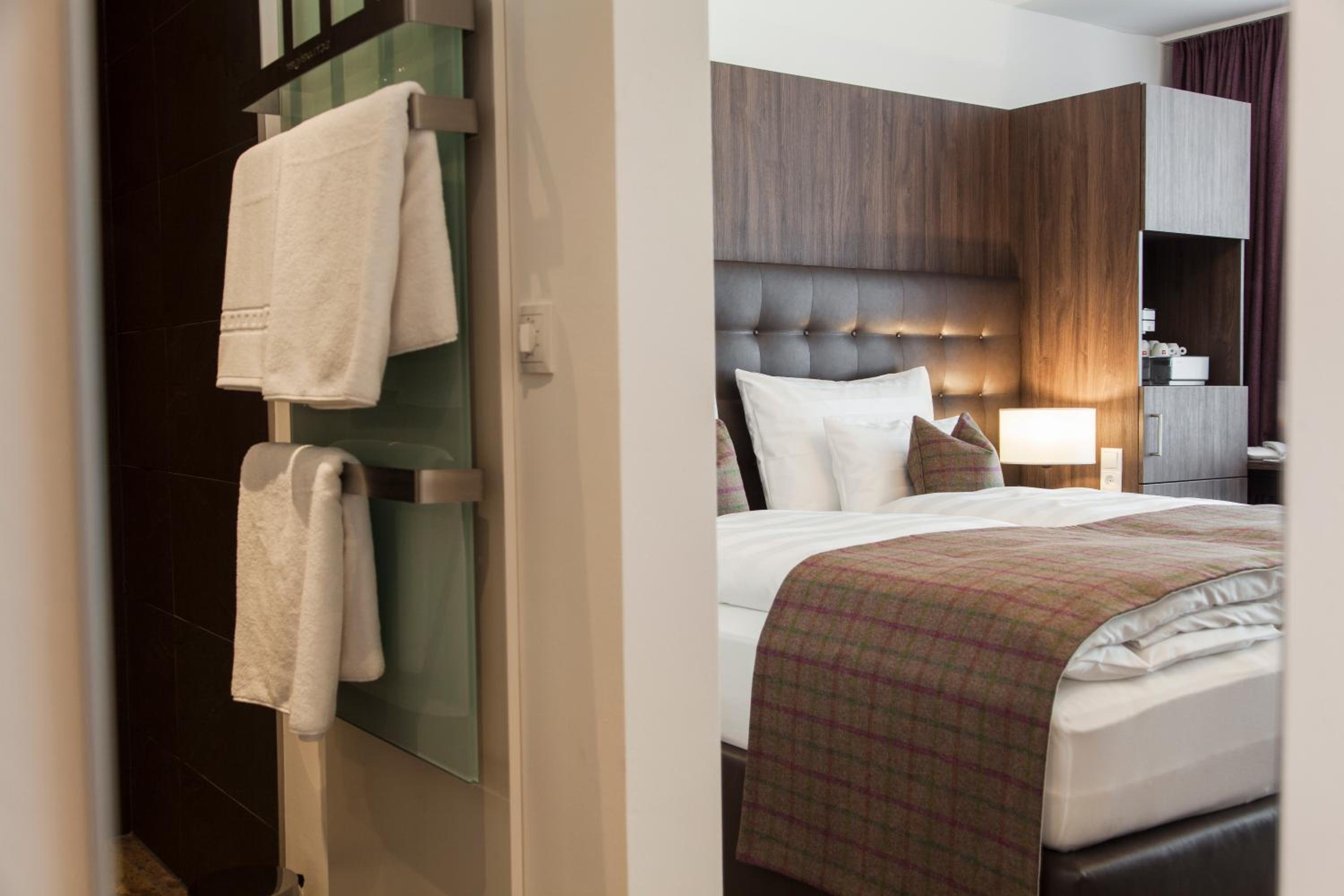 Standard Double Room - Photo 1