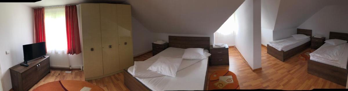 Family Room photo 1