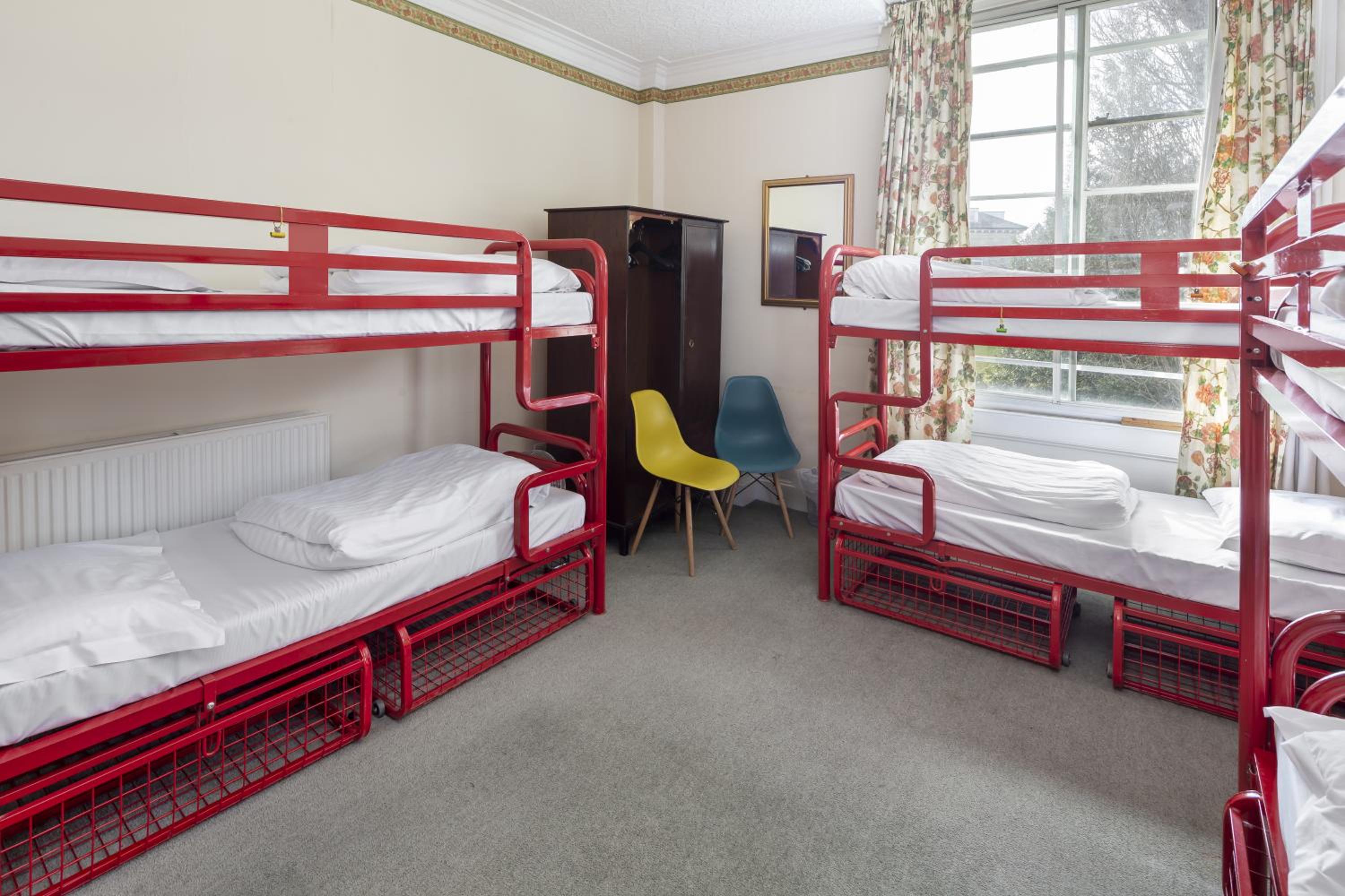 Bed in 8-Bed Mixed Dormitory Room photo 2