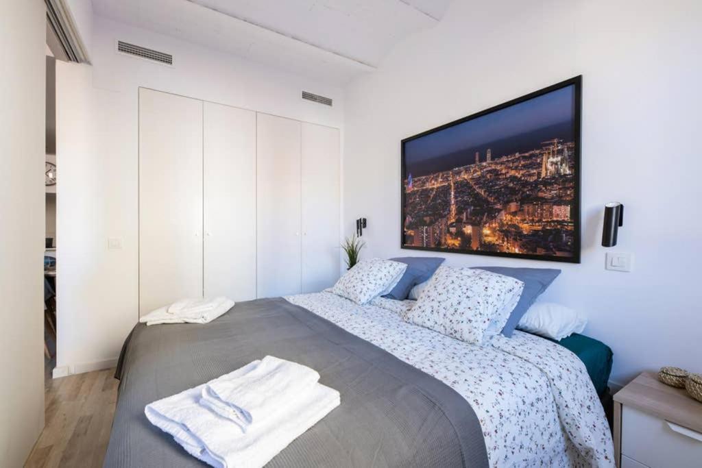 One-Bedroom Apartment photo 2