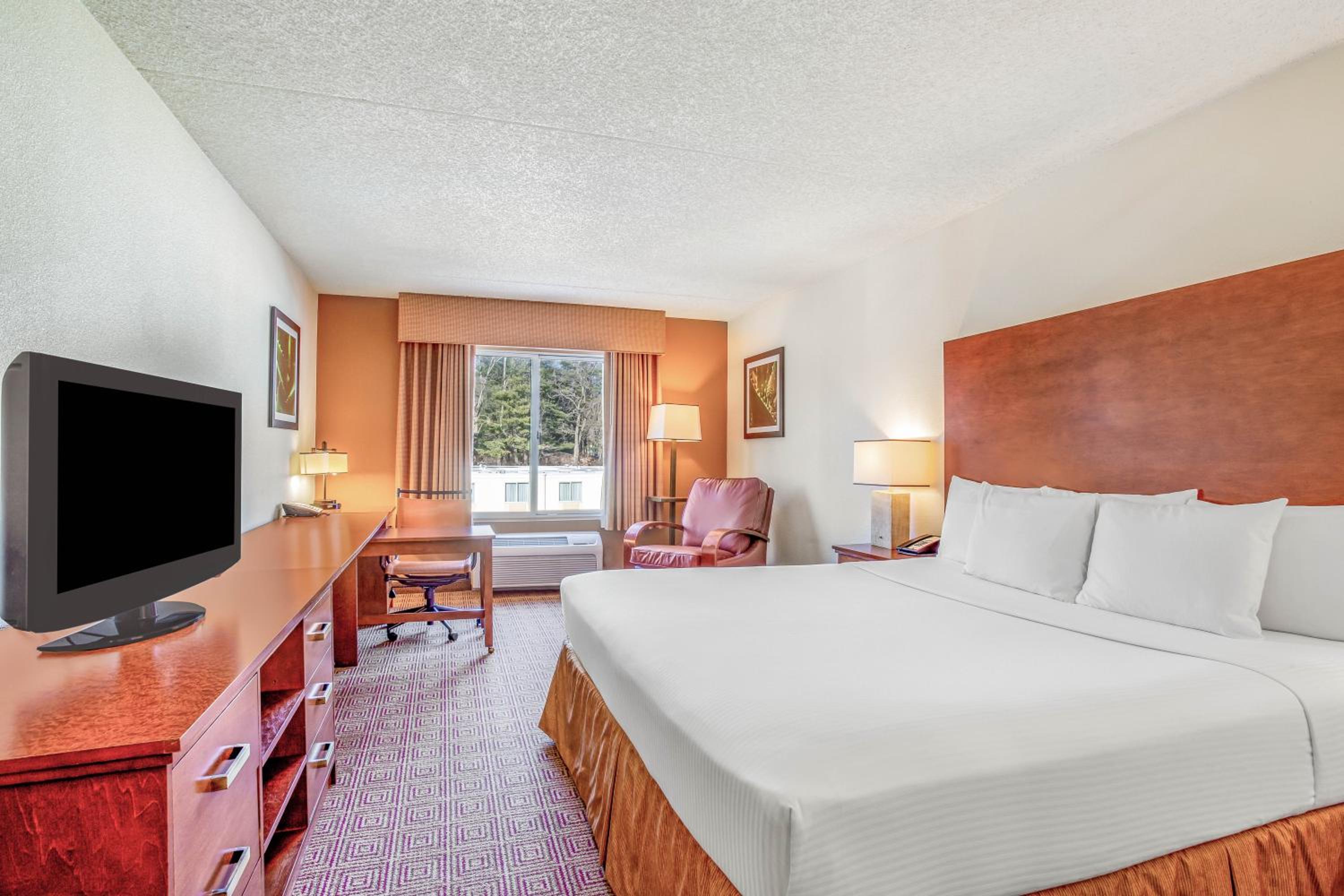 Double Room with Two Double Beds - Non-Smoking - Photo 2