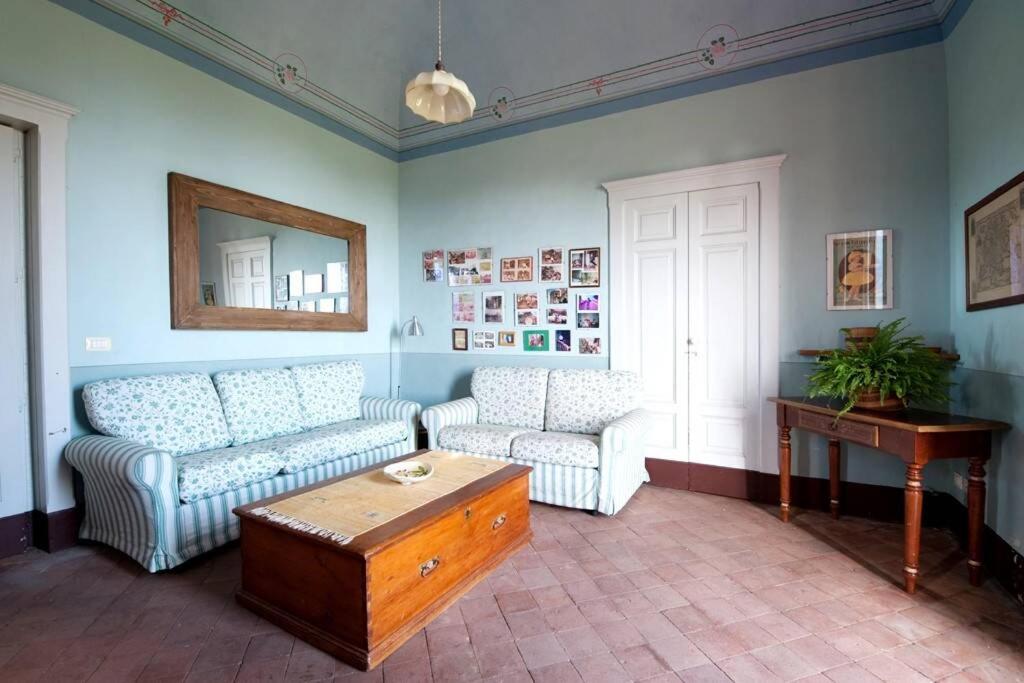 Villa photo 1