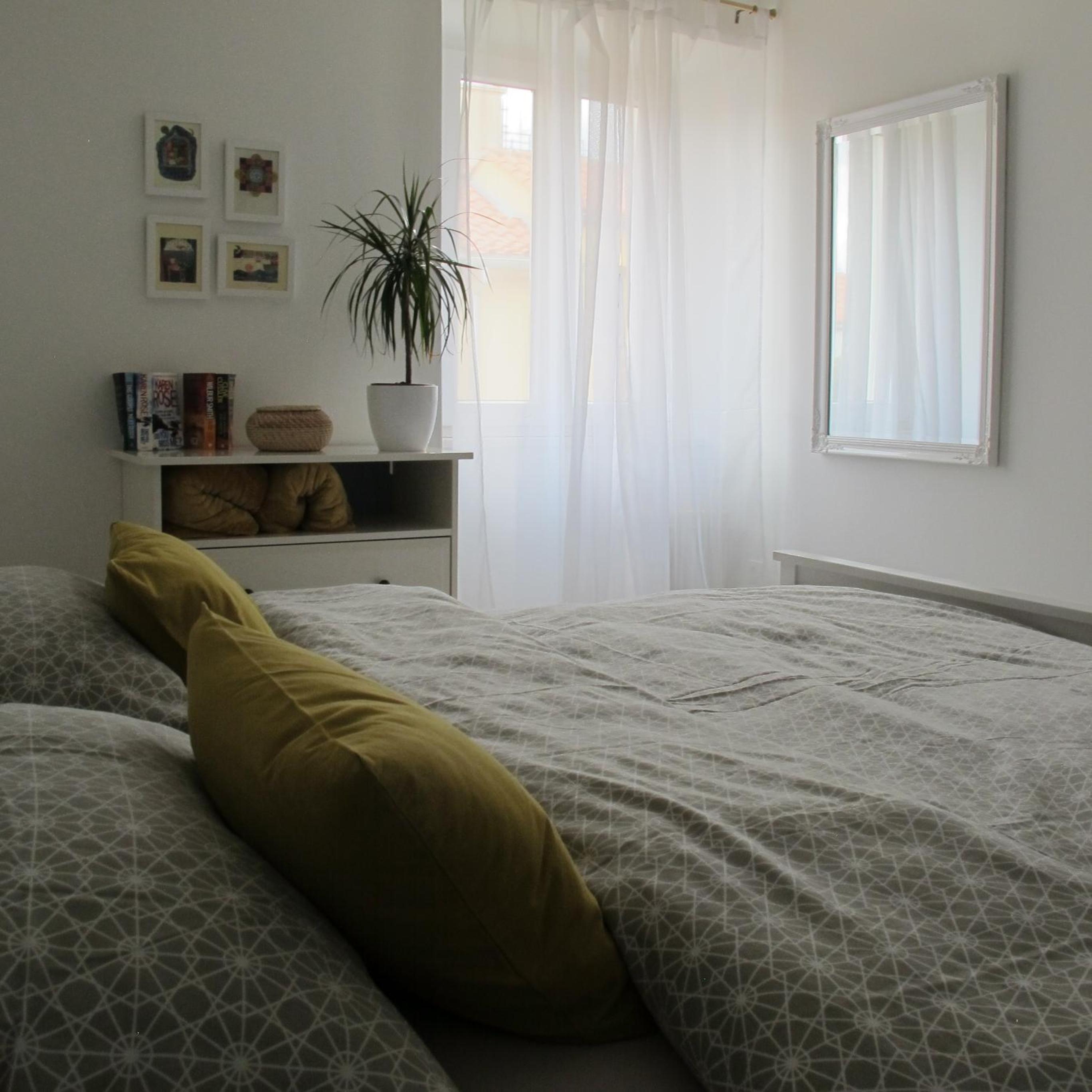 One-Bedroom Apartment - Photo 11