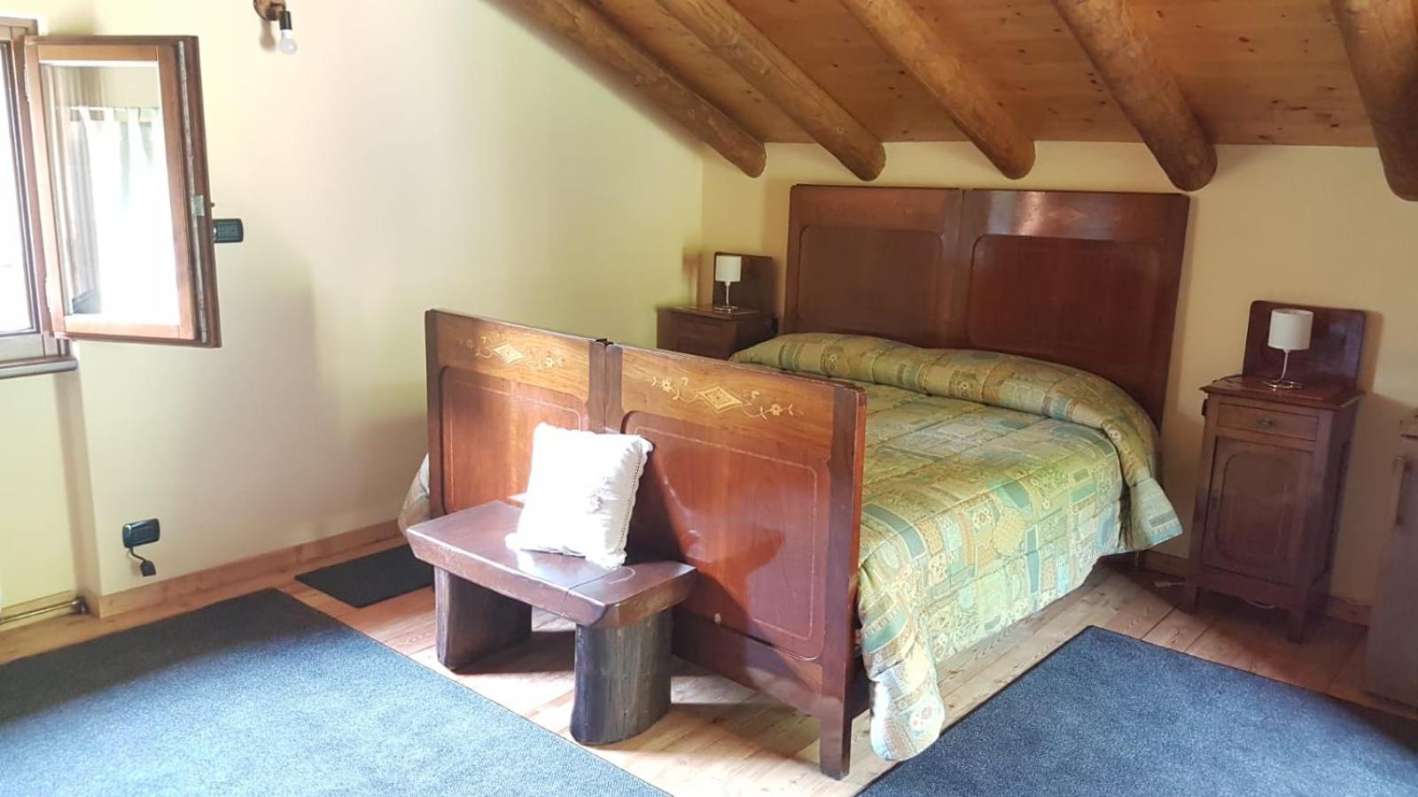 Double Room - Photo 12