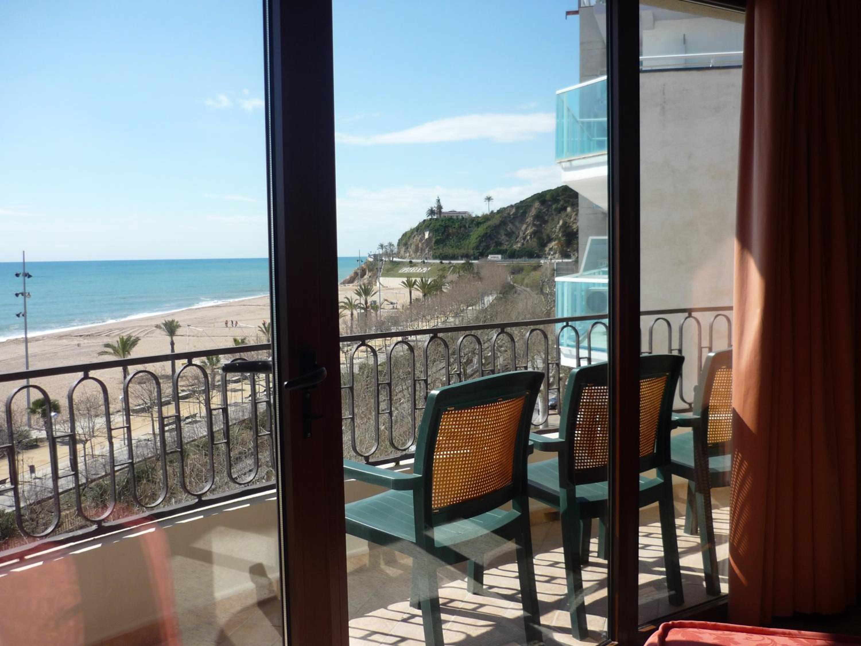 Triple Room with Front Sea View photo 3