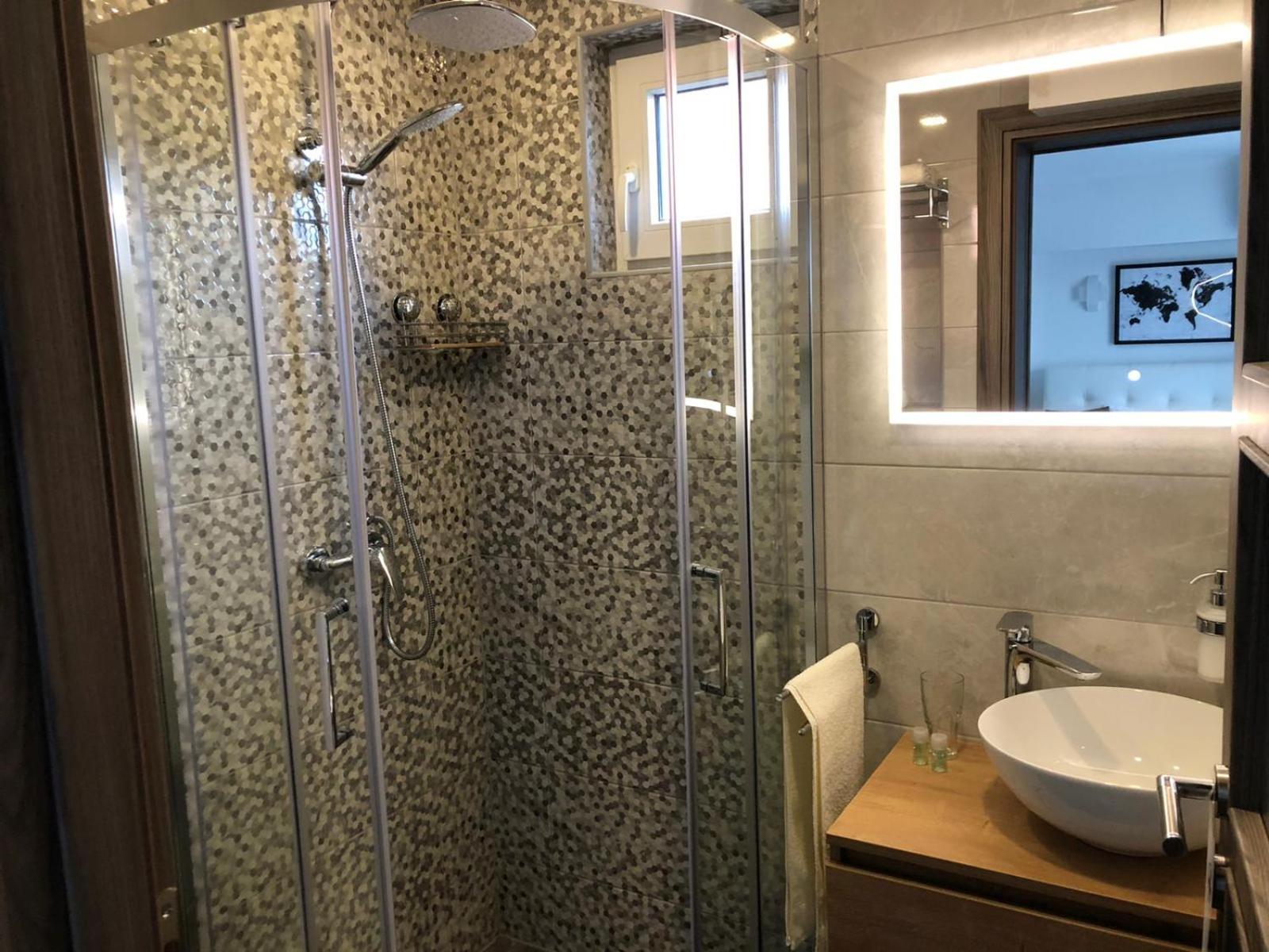 Deluxe Double Room - Photo 6